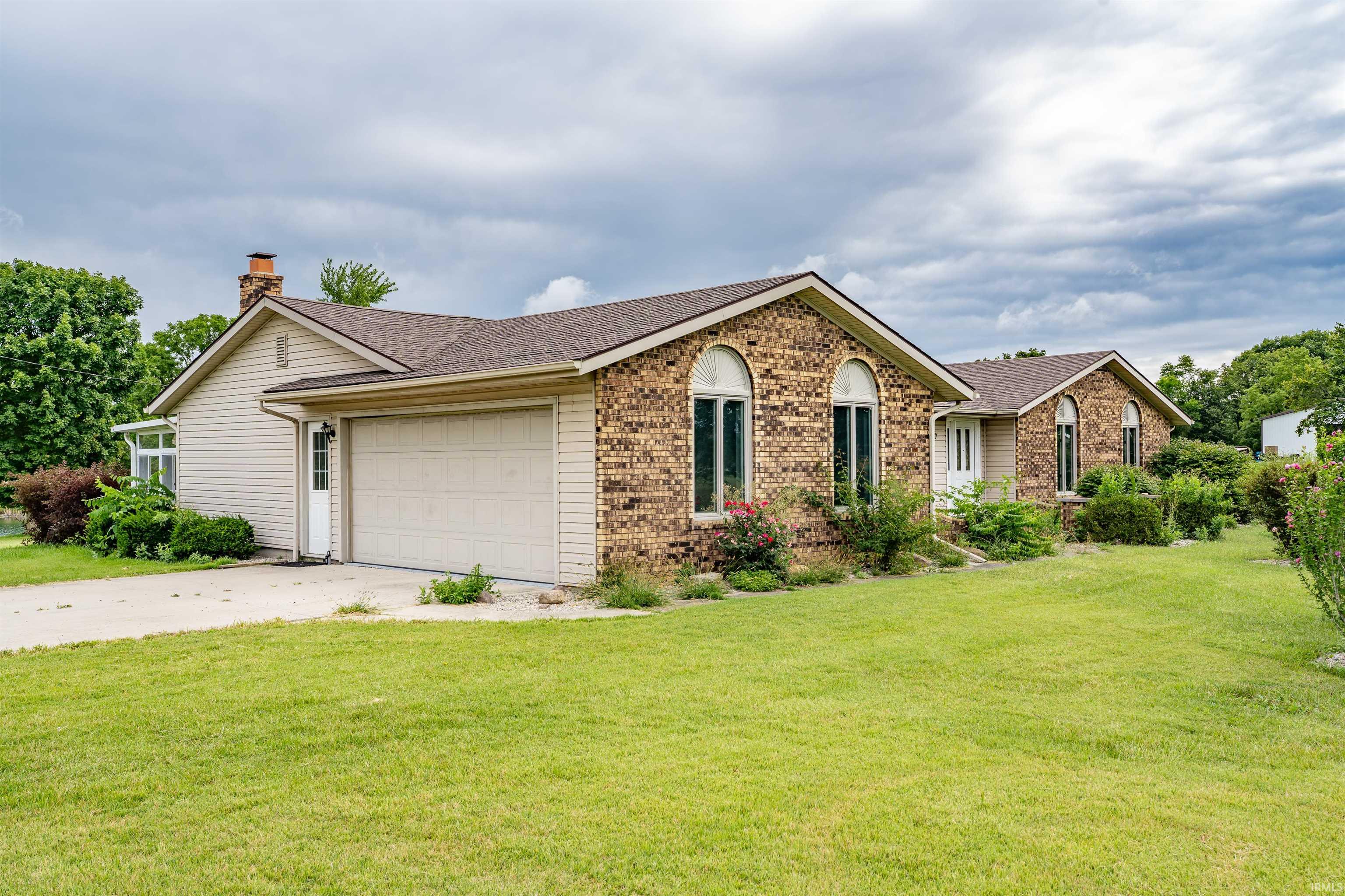 Photo 3 of 14802 Illinois Road