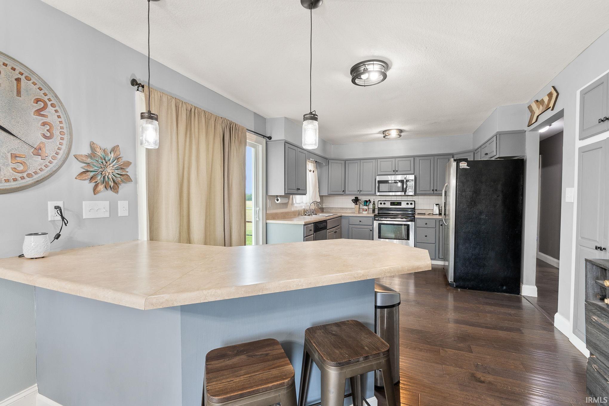 Photo 15 of 10225 N 100 W