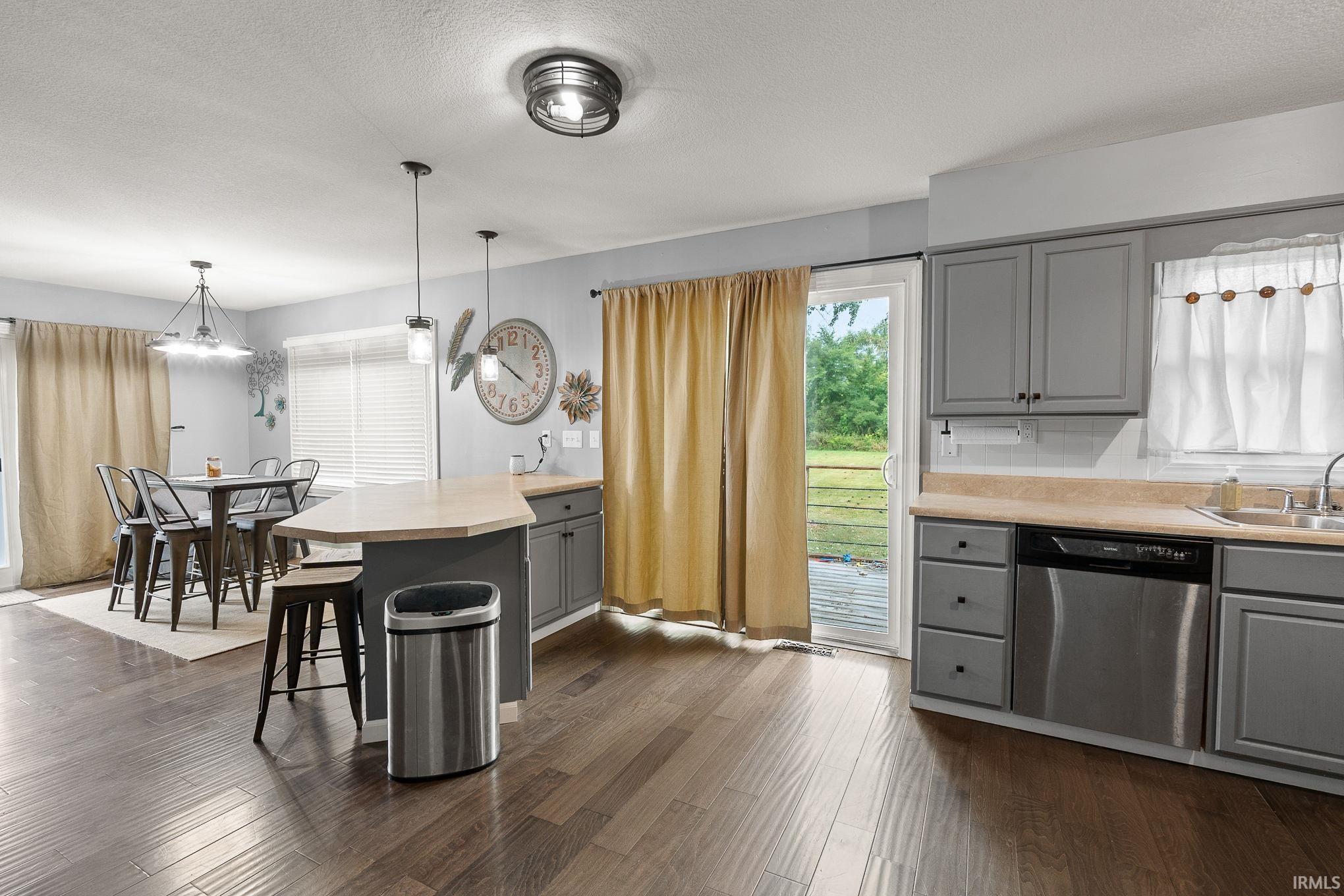 Photo 16 of 10225 N 100 W