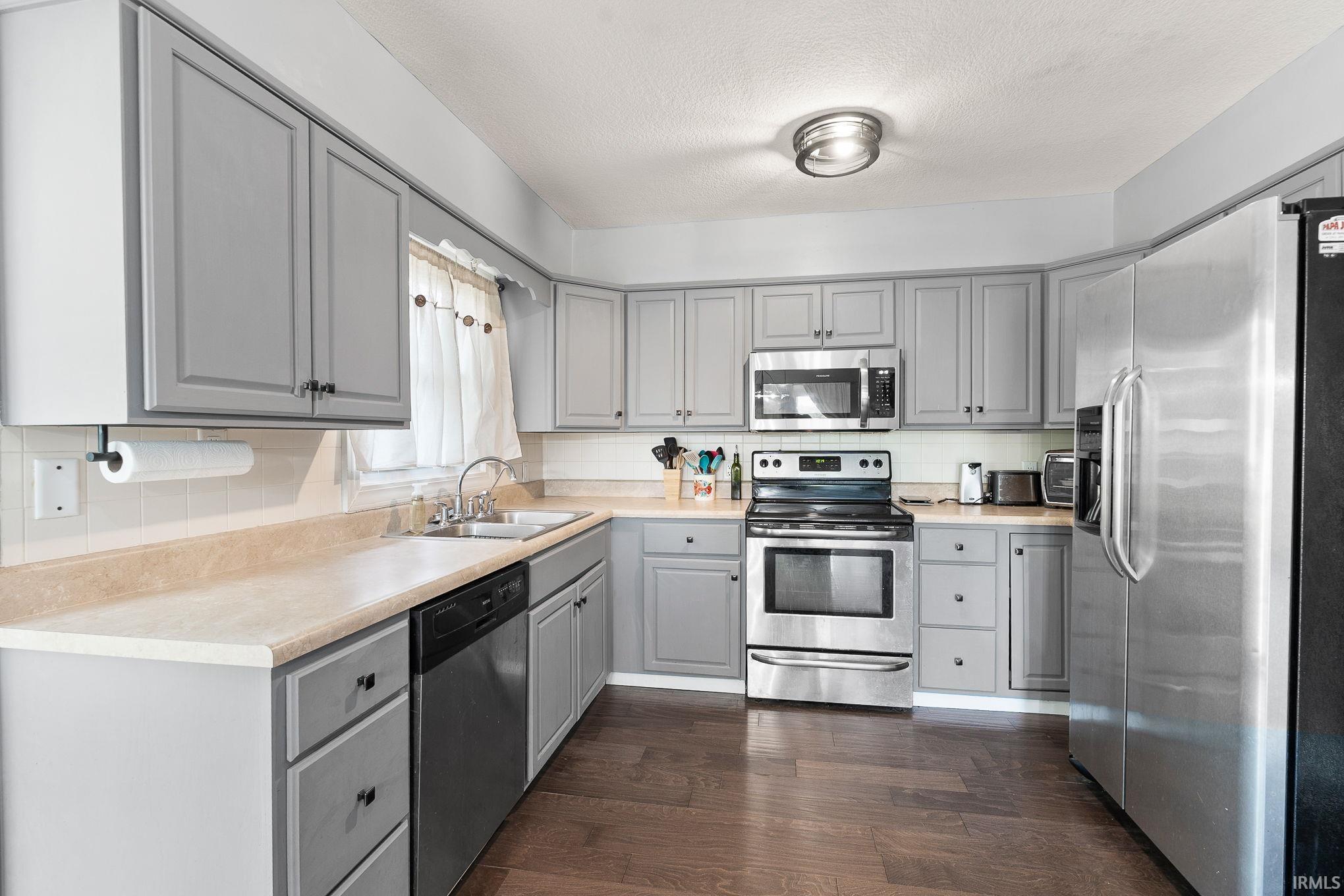 Photo 17 of 10225 N 100 W