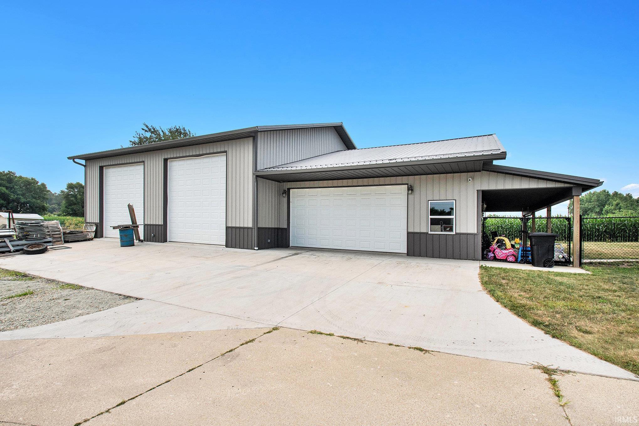 Photo 3 of 4715 W 200 S Road