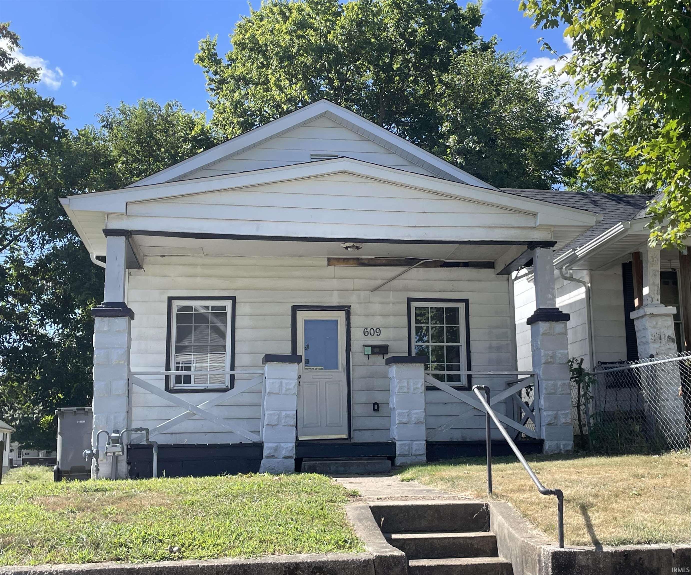 Homes for sale in Evansville, IN | 609 Taylor Ave, Evansville, IN 47713 | MLS# 202534892