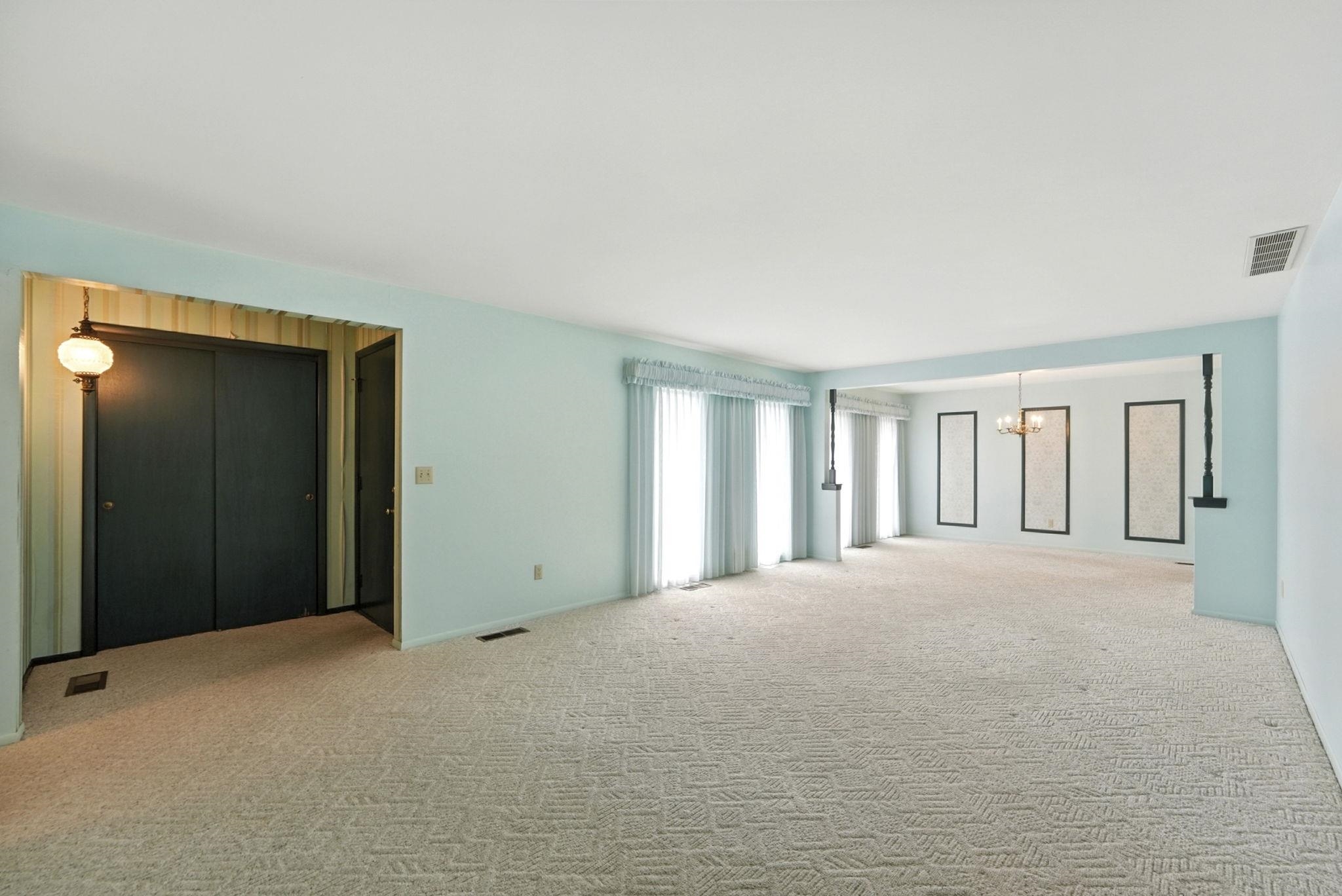 Photo 1 of 405 Hilltop Drive