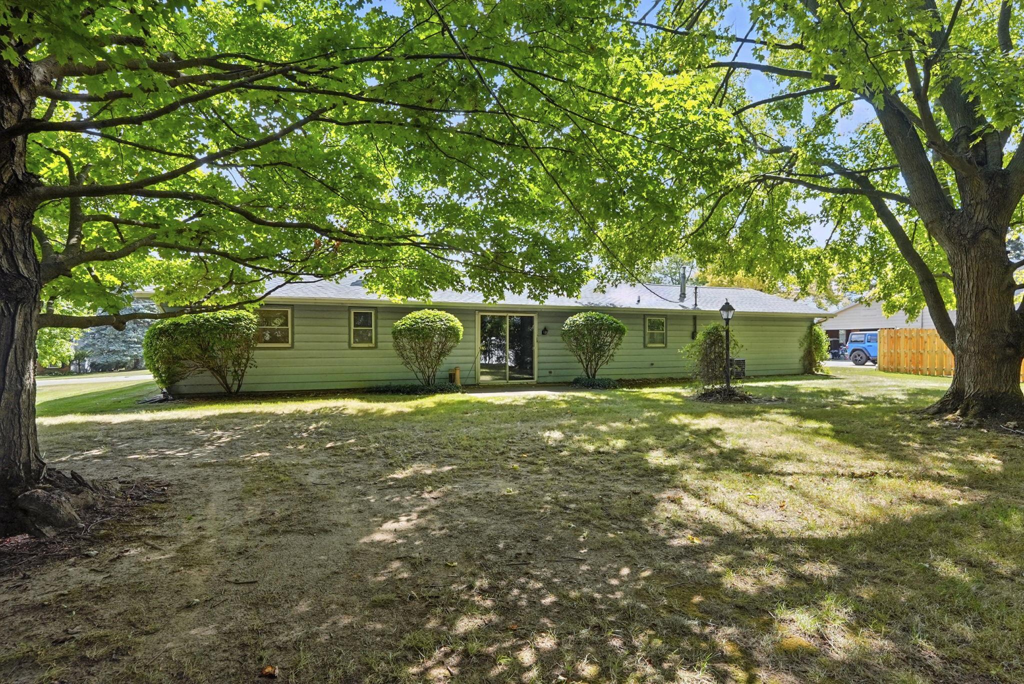 Photo 27 of 405 Hilltop Drive