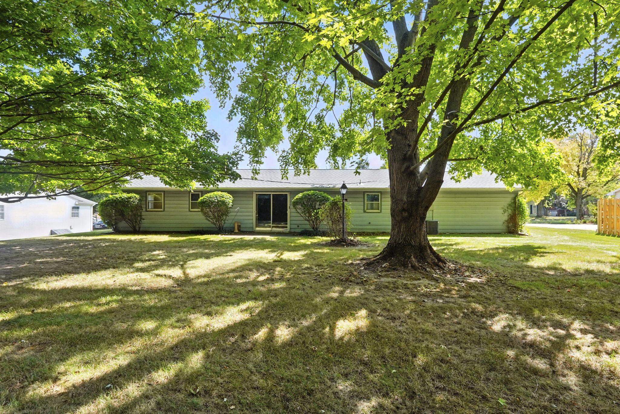 Photo 28 of 405 Hilltop Drive