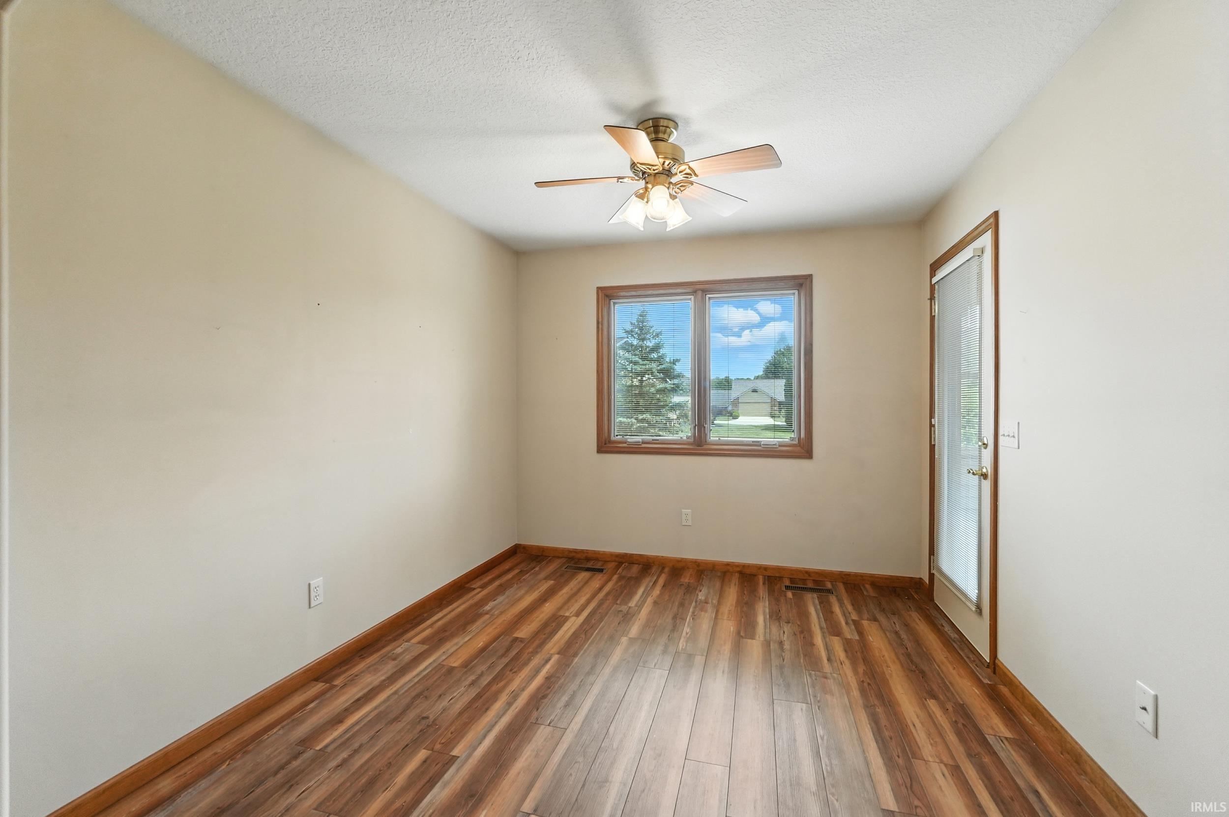 Photo 14 of 5819 Inverlith Circle