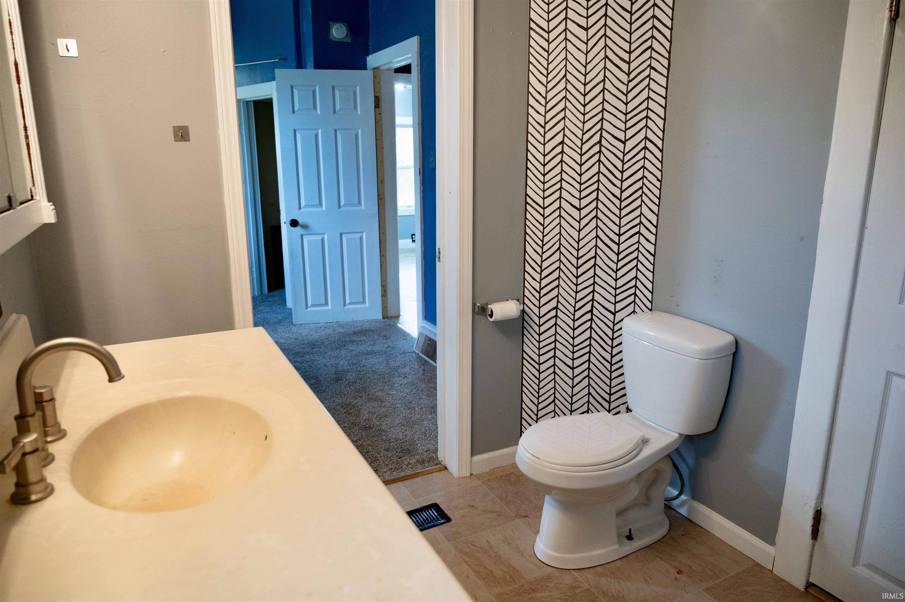 Photo 10 of 218 Kenyon Avenue