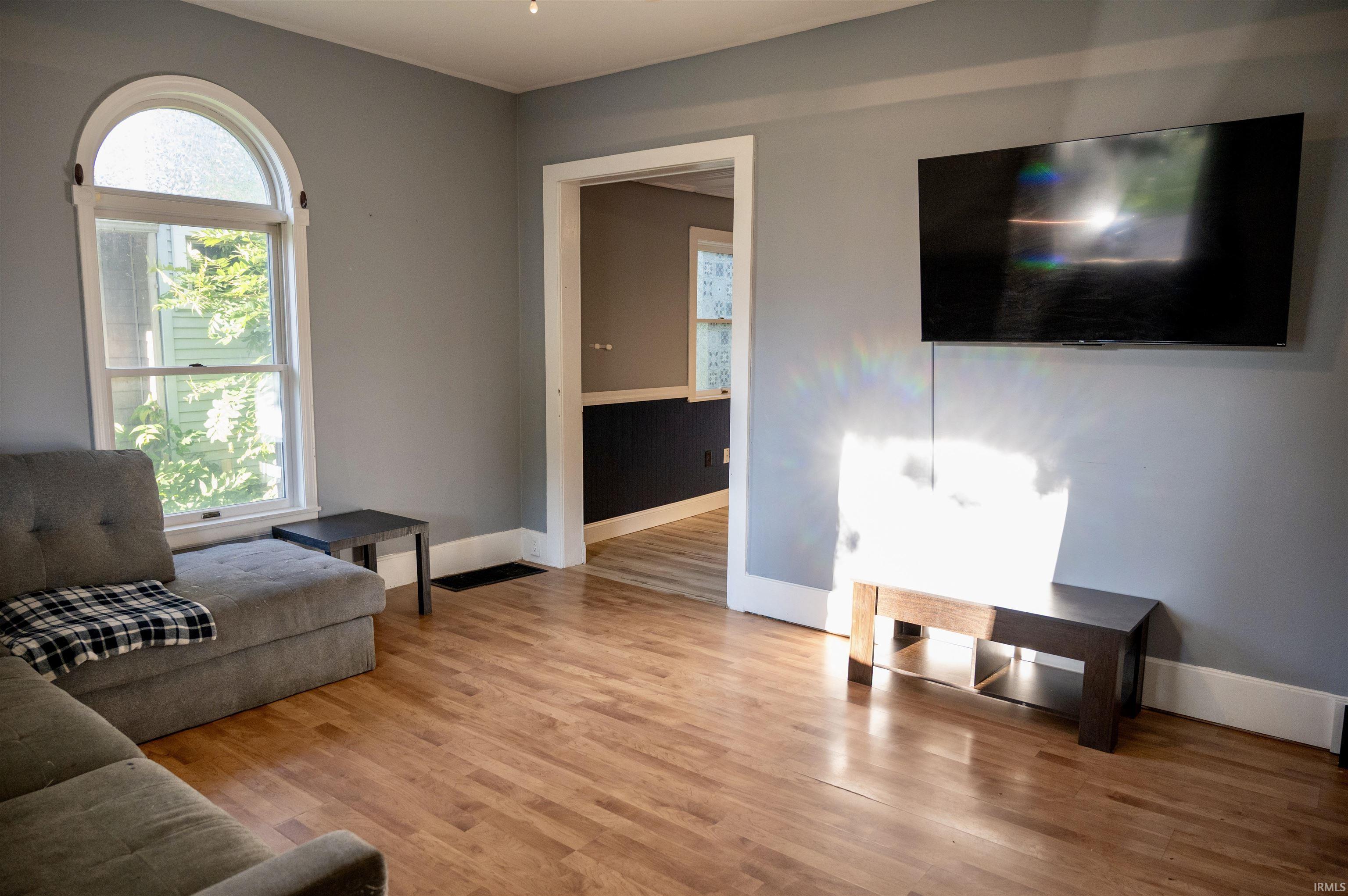 Photo 14 of 218 Kenyon Avenue