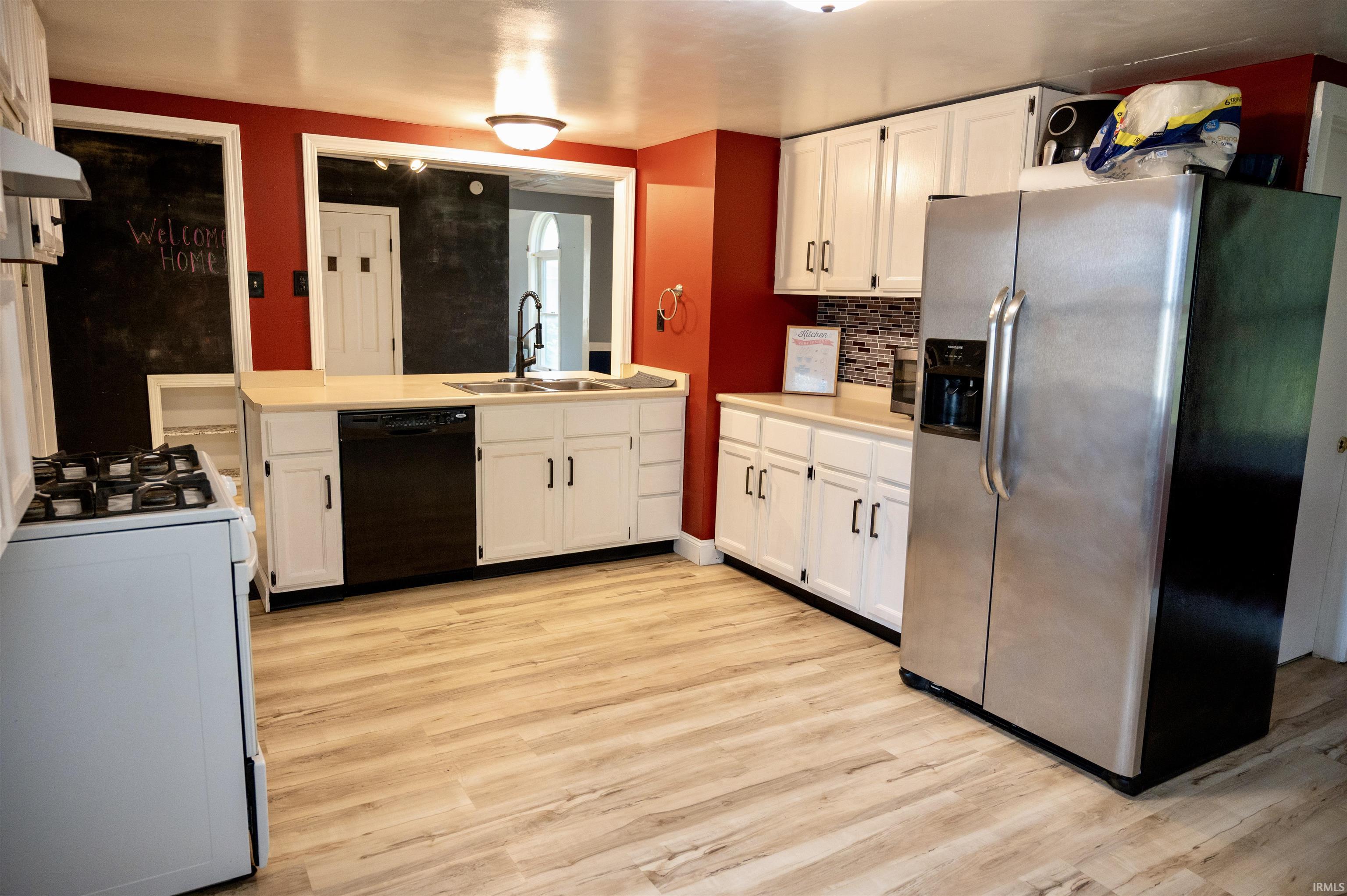 Photo 17 of 218 Kenyon Avenue