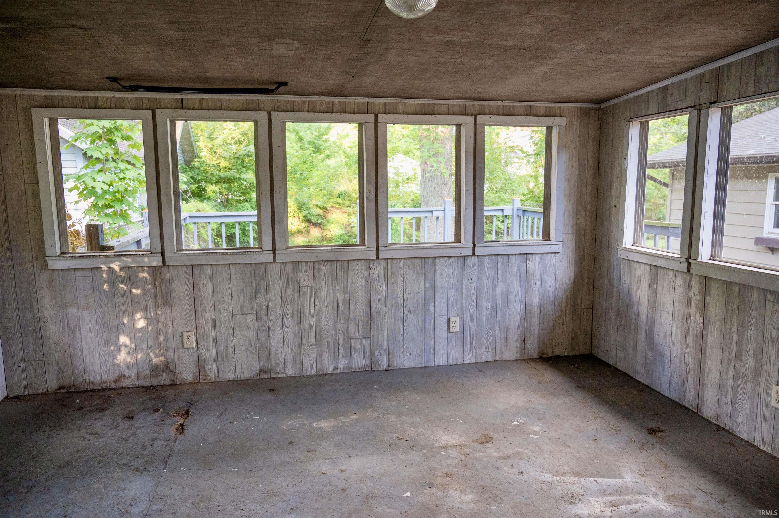 Photo 26 of 218 Kenyon Avenue