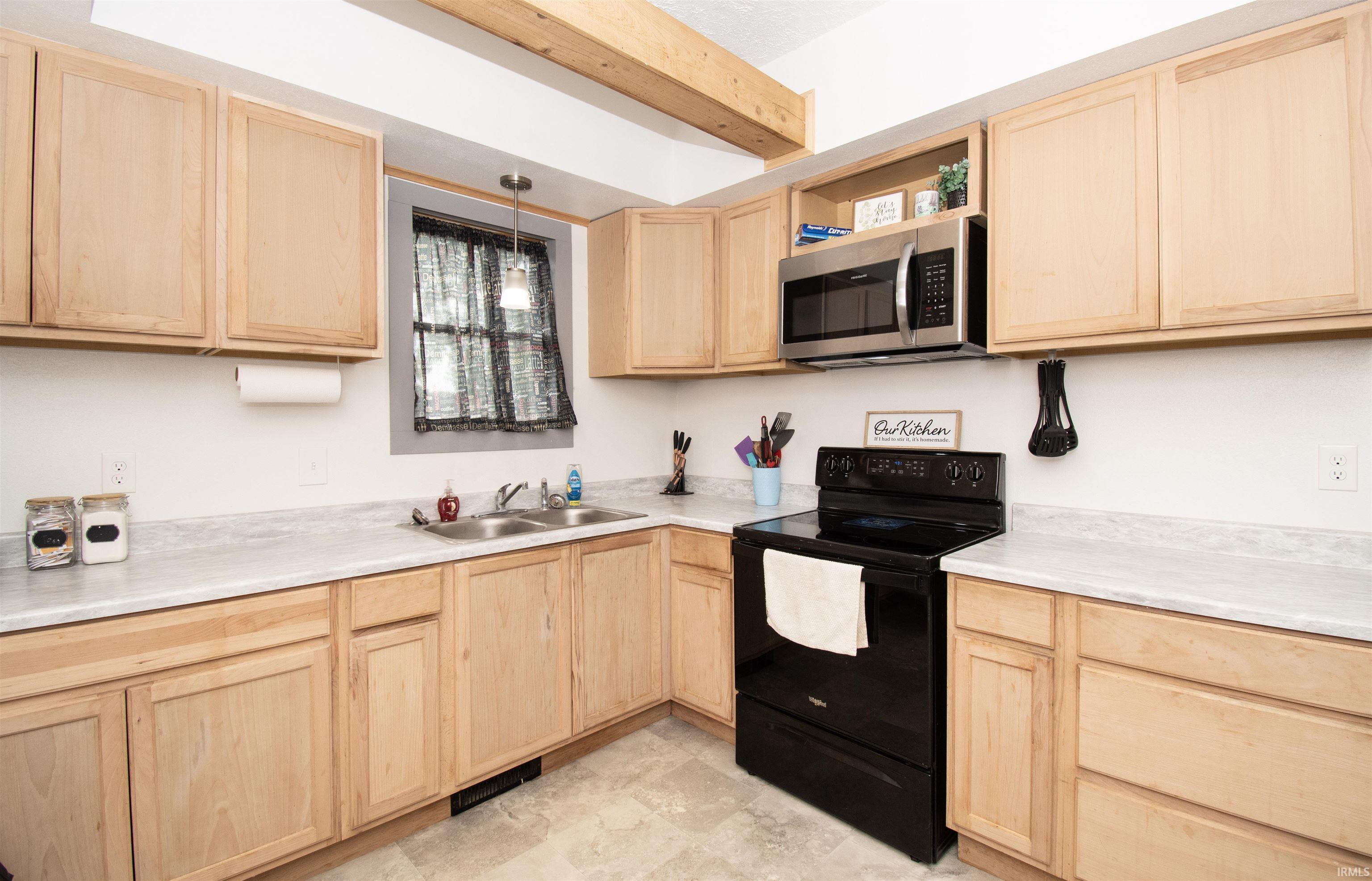 Photo 13 of 203 Sargent Street