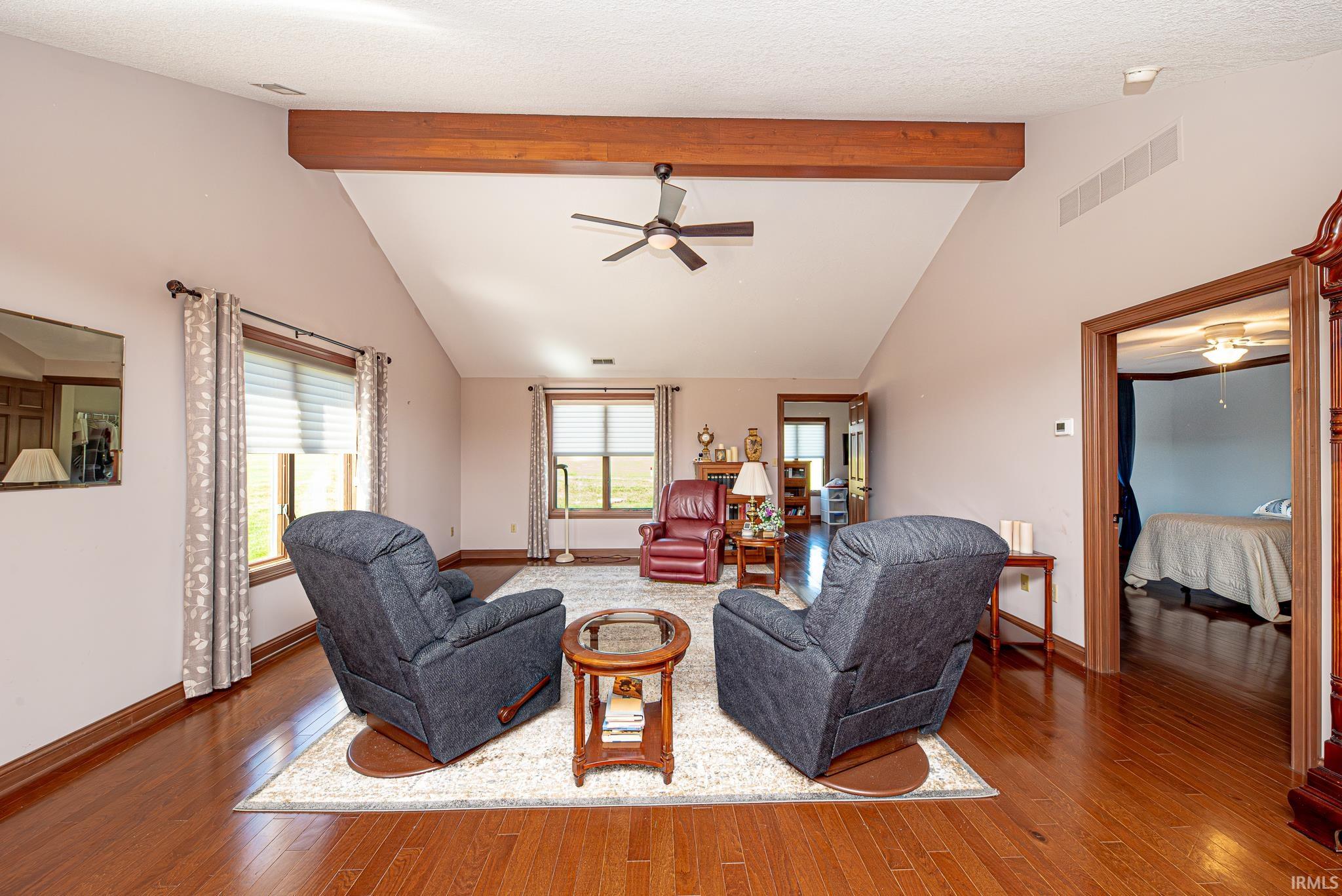 1733 E Inverness Circle