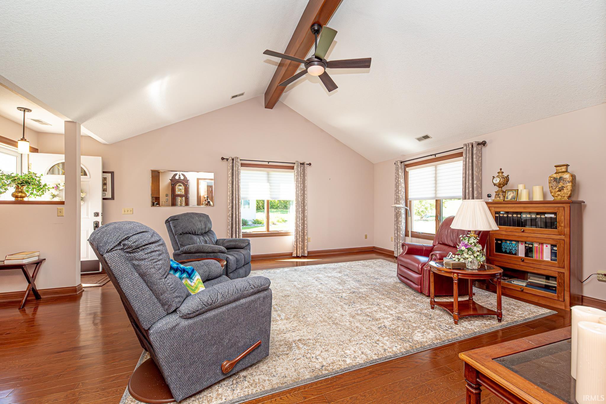 1733 E Inverness Circle
