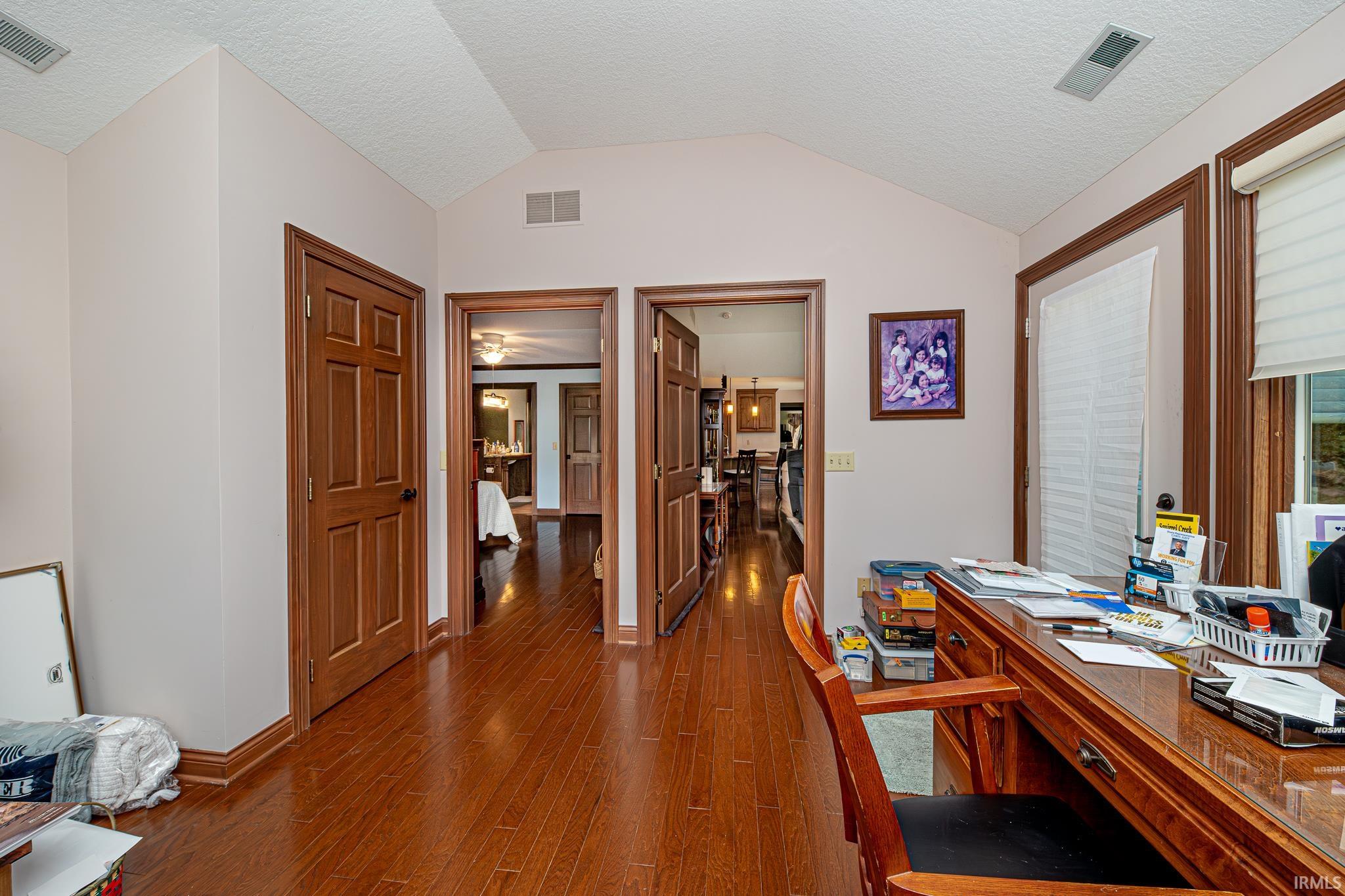 1733 E Inverness Circle