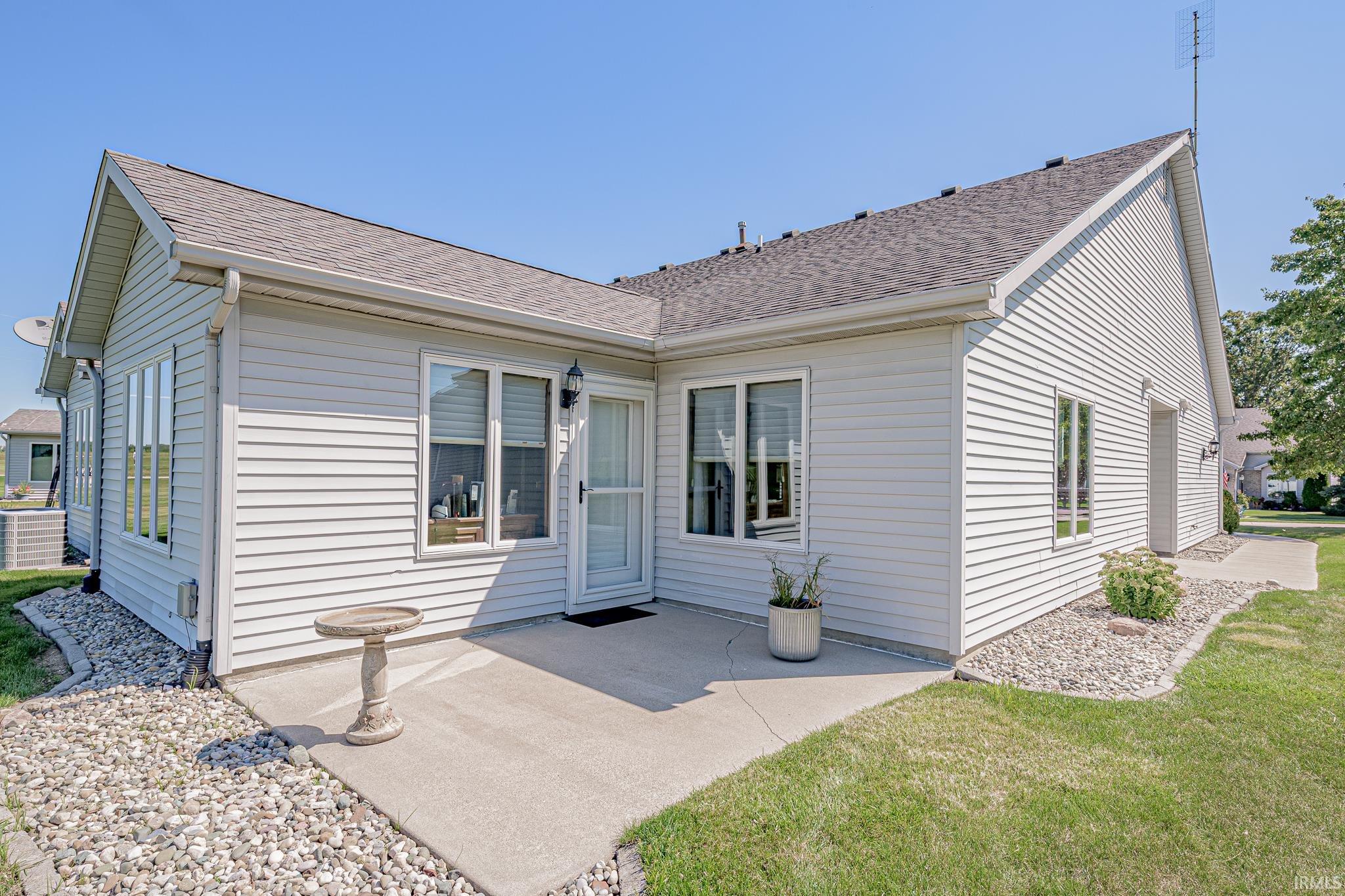 1733 E Inverness Circle