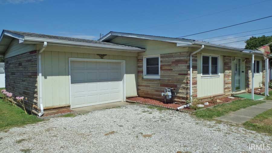 Homes for sale in Vincennes, IN | 809 S 15th St, Vincennes, IN 47591 | MLS# 202535206