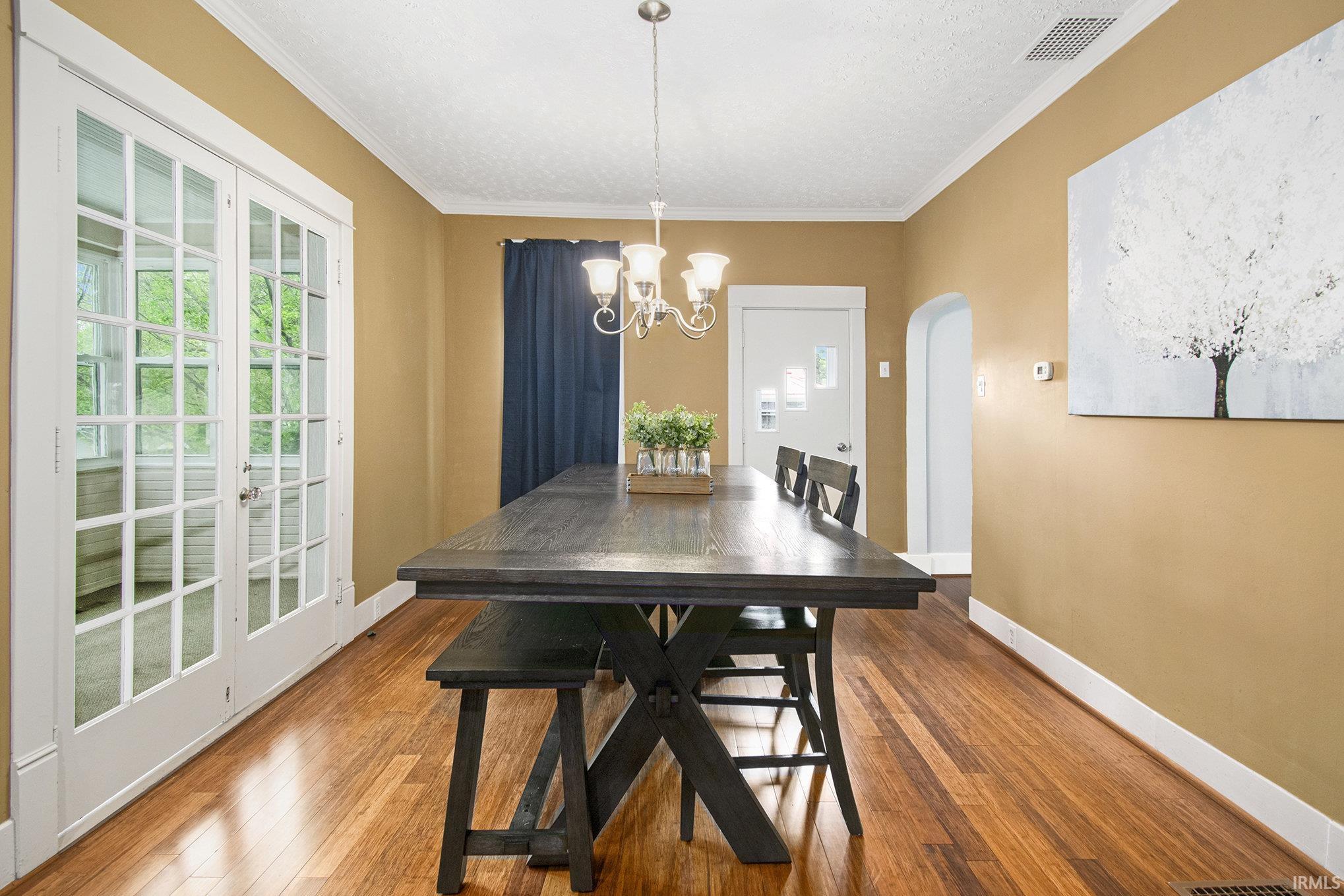 Photo 5 of 523 S Union Street