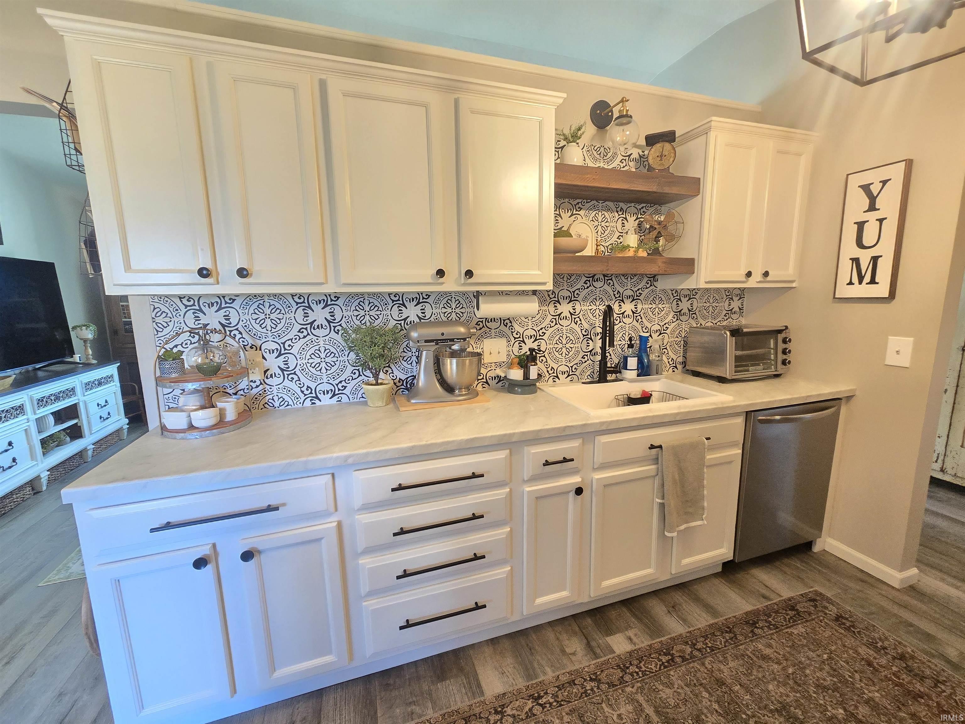 401 Rivercrest Court