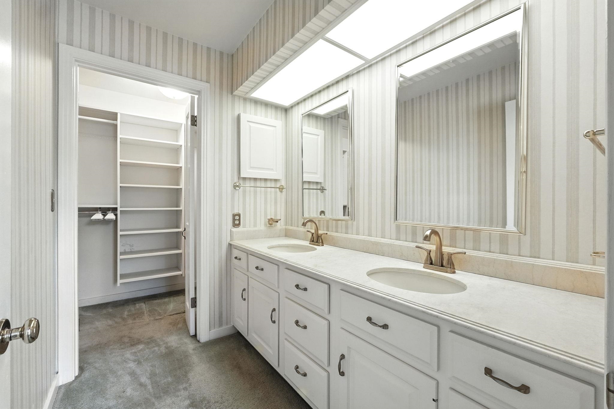 Photo 15 of 1070 W 100 N