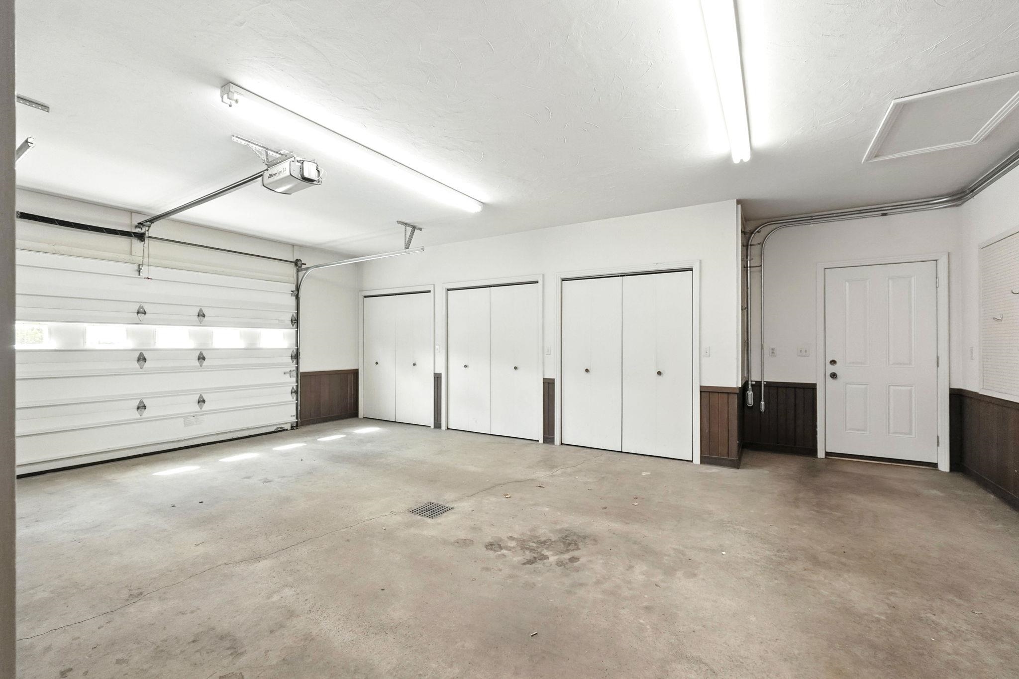 Photo 21 of 1070 W 100 N