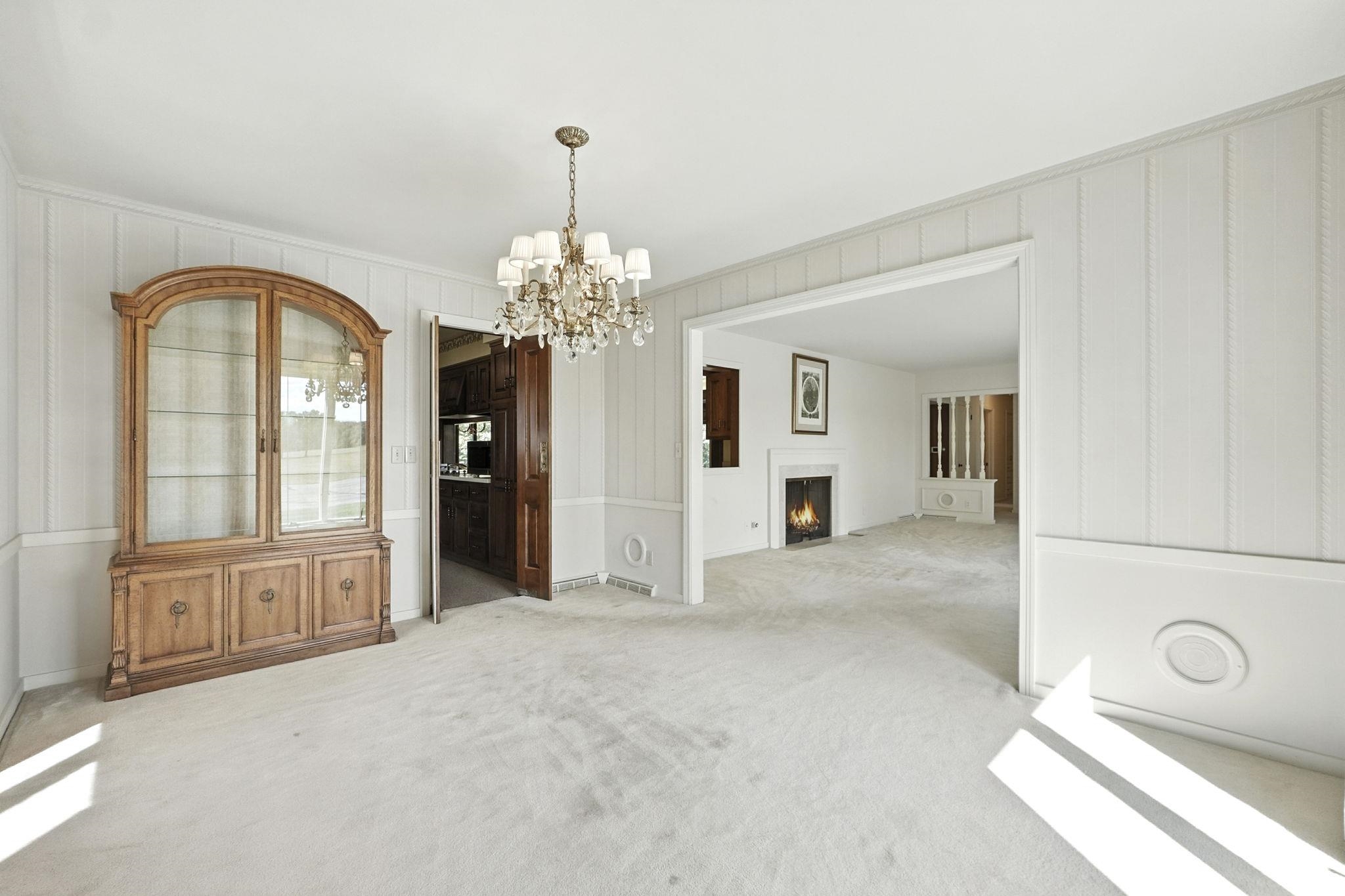 Photo 4 of 1070 W 100 N