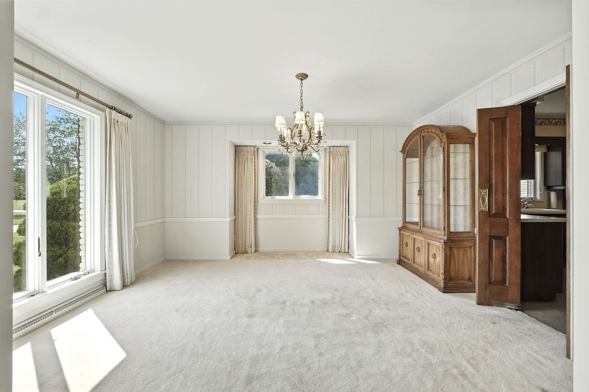 Photo 5 of 1070 W 100 N