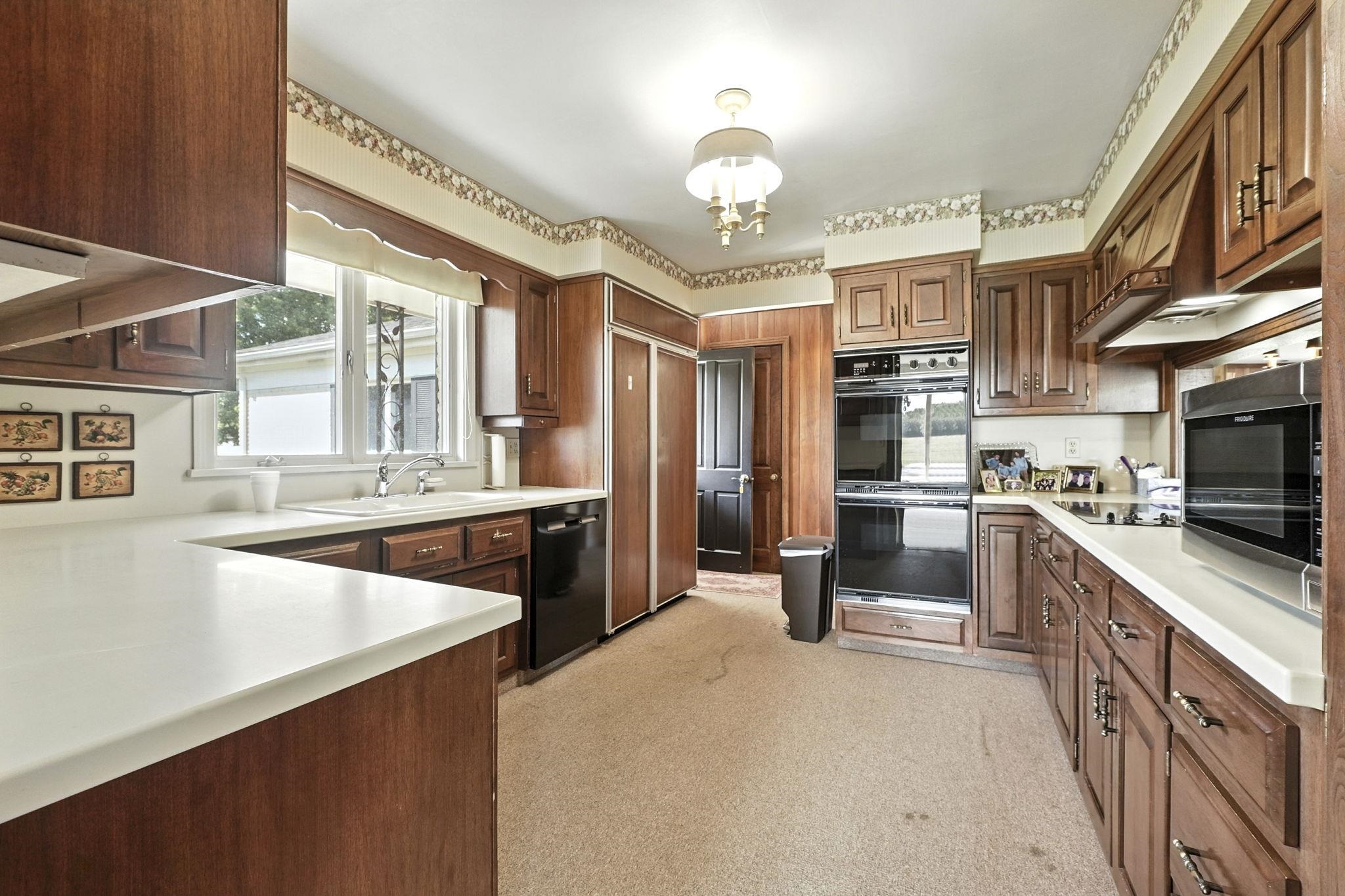 Photo 7 of 1070 W 100 N