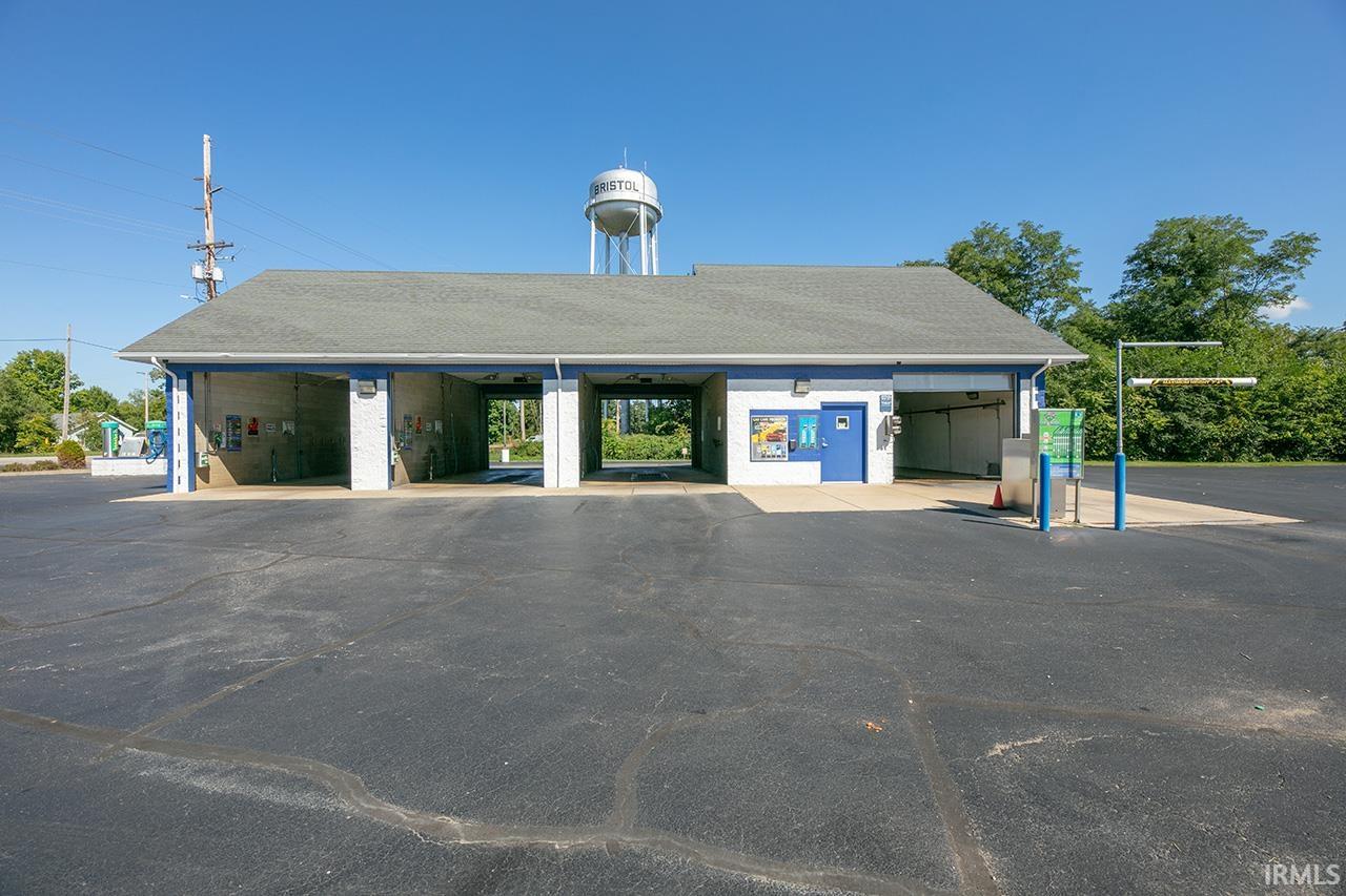 Photo 1 of 508 S Division Street