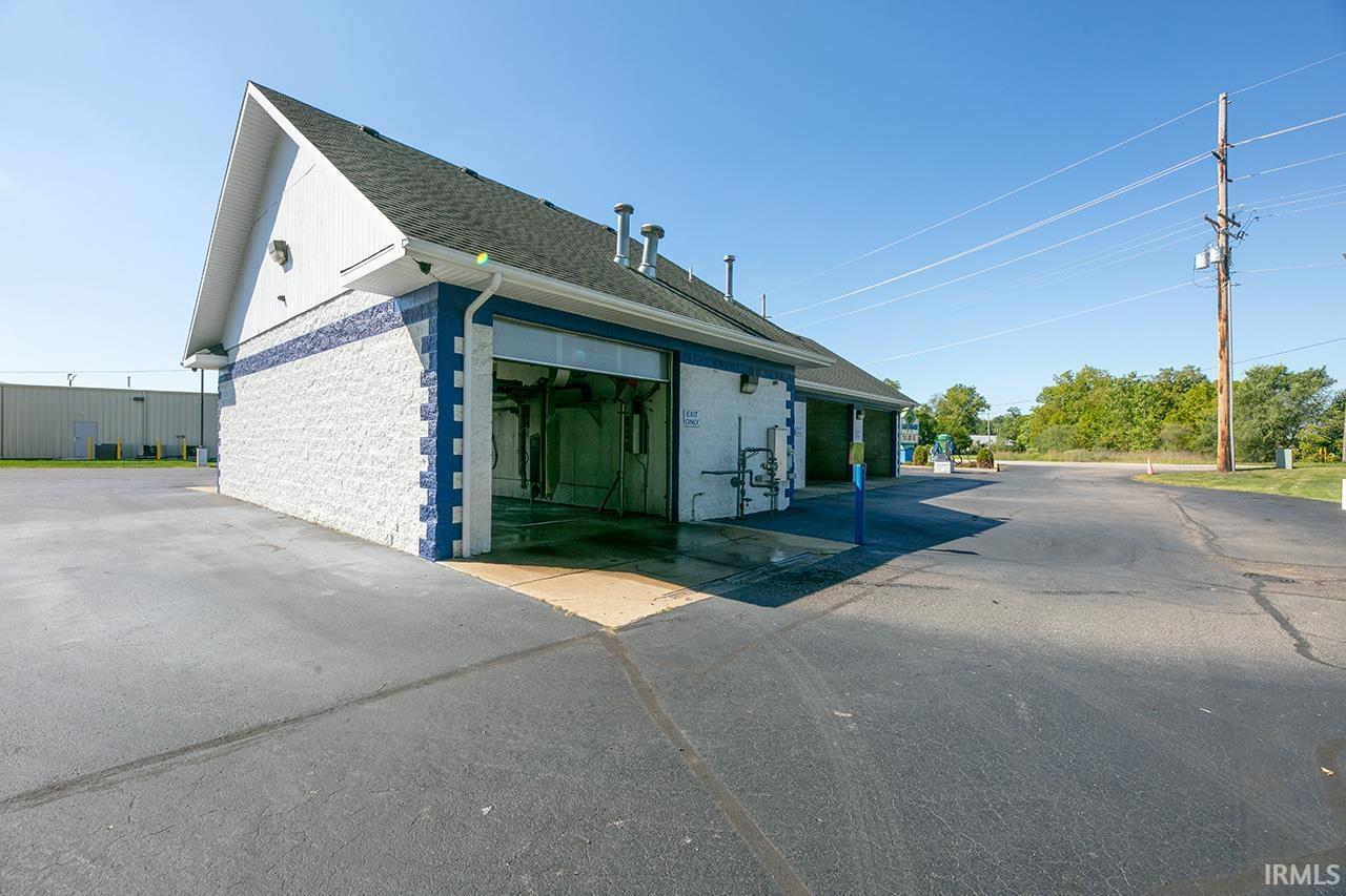 Photo 2 of 508 S Division Street