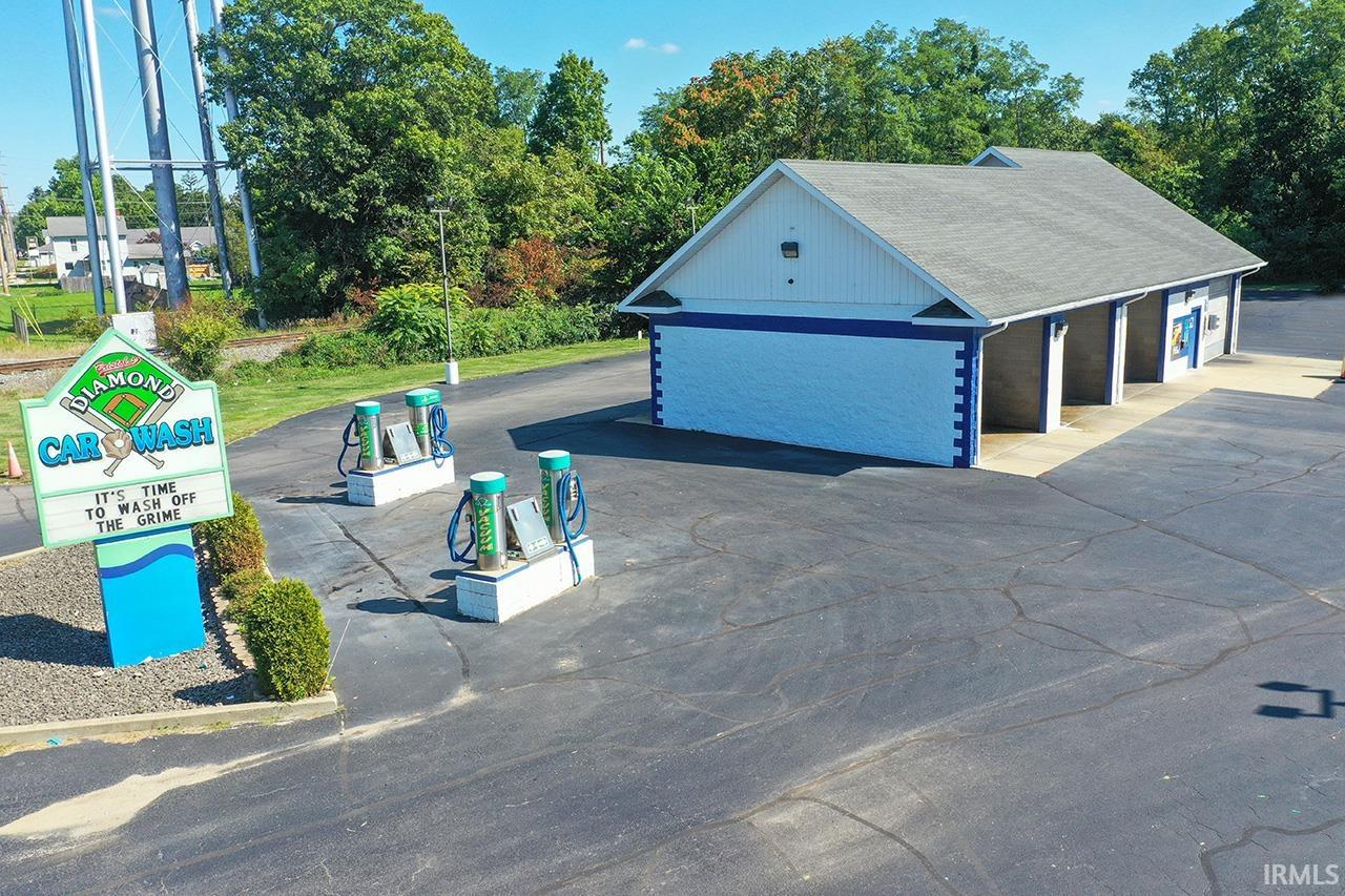 Photo 3 of 508 S Division Street