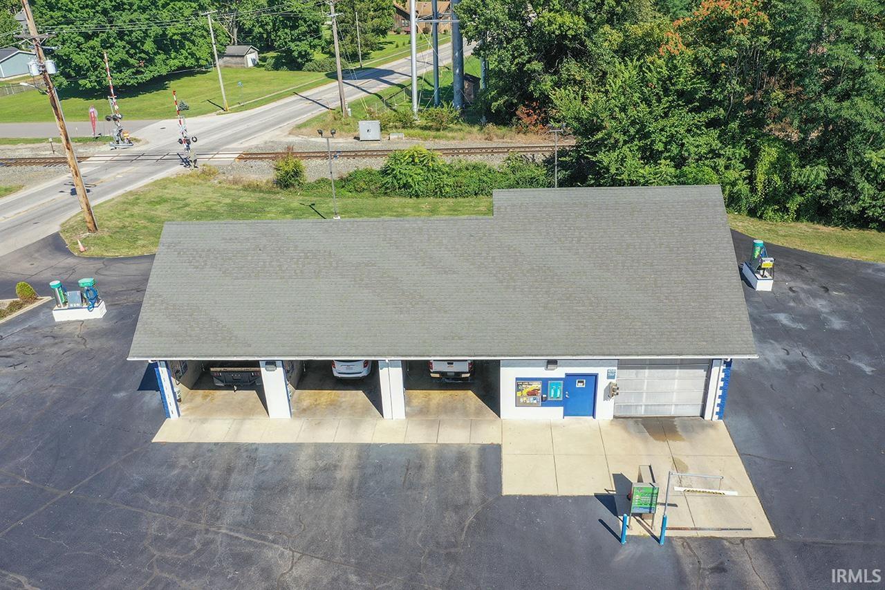 Photo 4 of 508 S Division Street