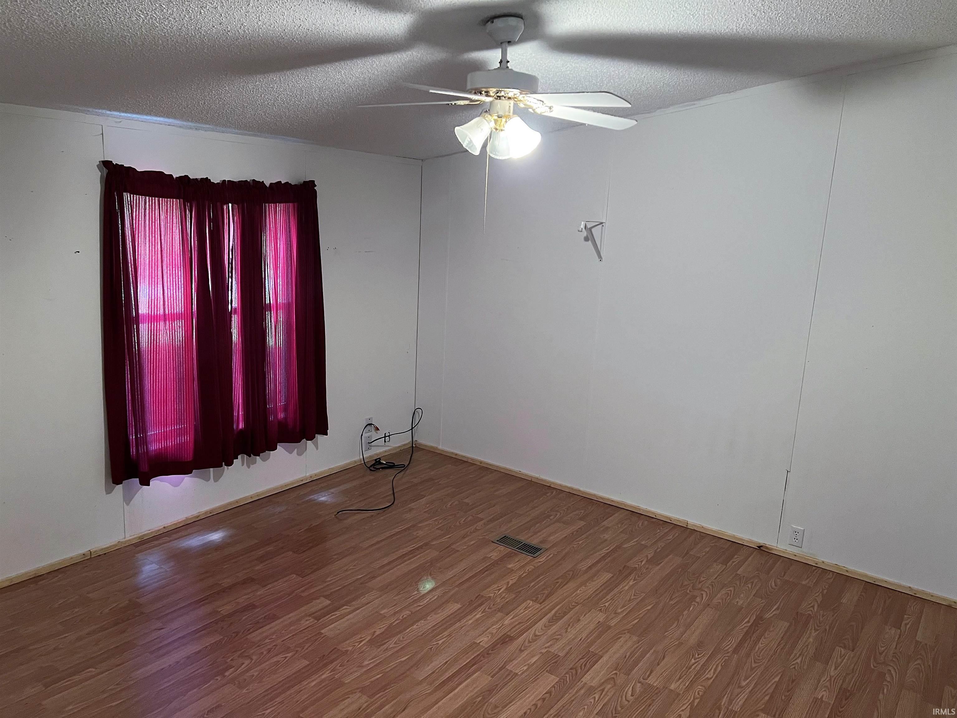 Homes for sale in Linton, IN | 1160 Se 5Th St, Linton, IN 47441 | MLS# 202535479