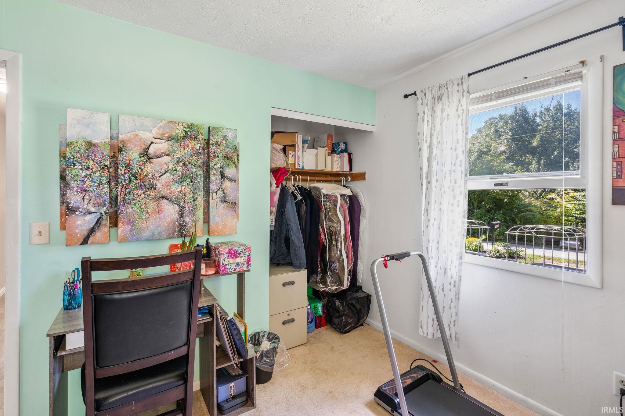 402 Kings Court