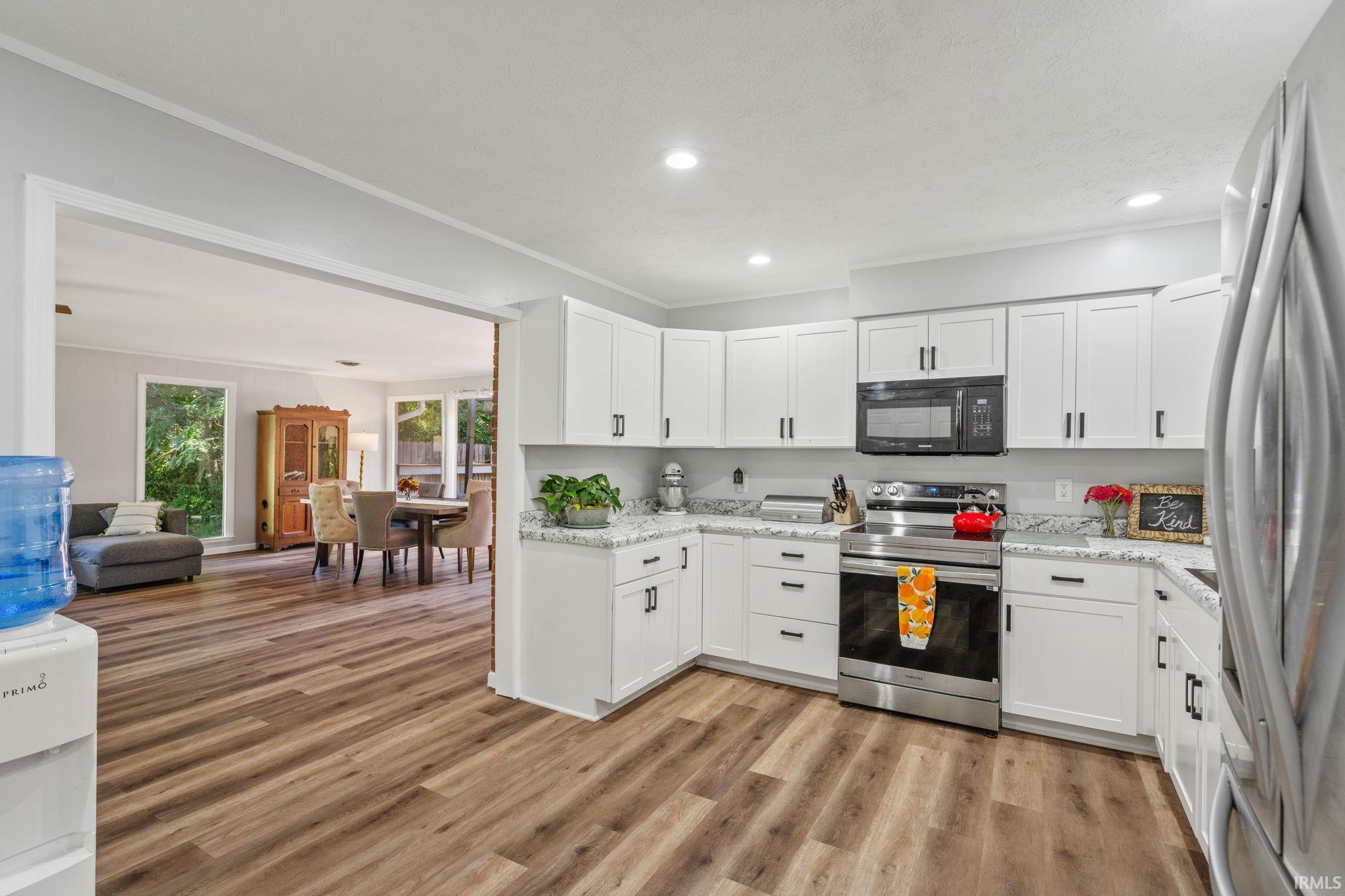 402 Kings Court