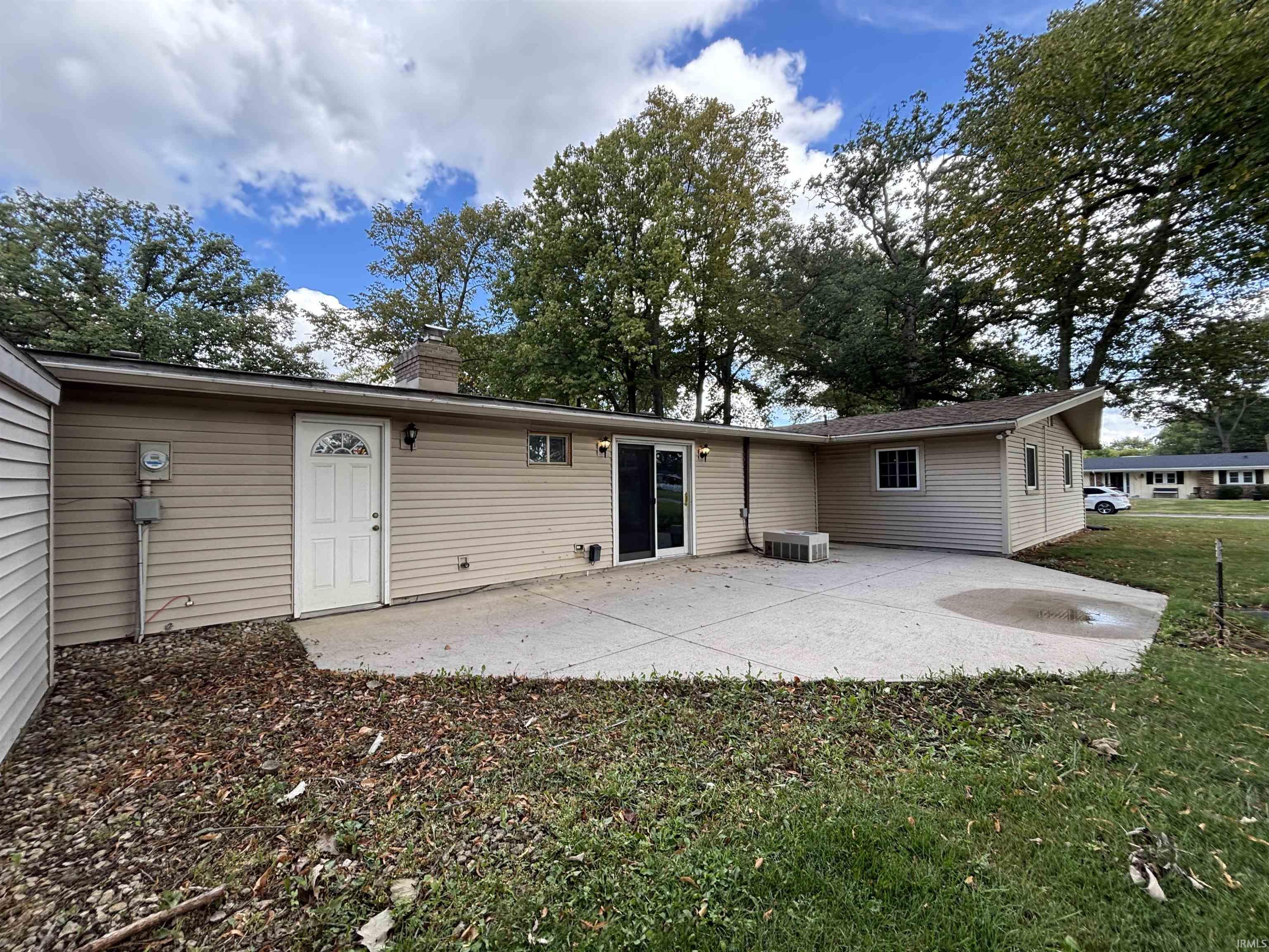 Homes for sale in New Haven, IN | 928 Straford Rd, New Haven, IN 46774 | MLS# 202535625