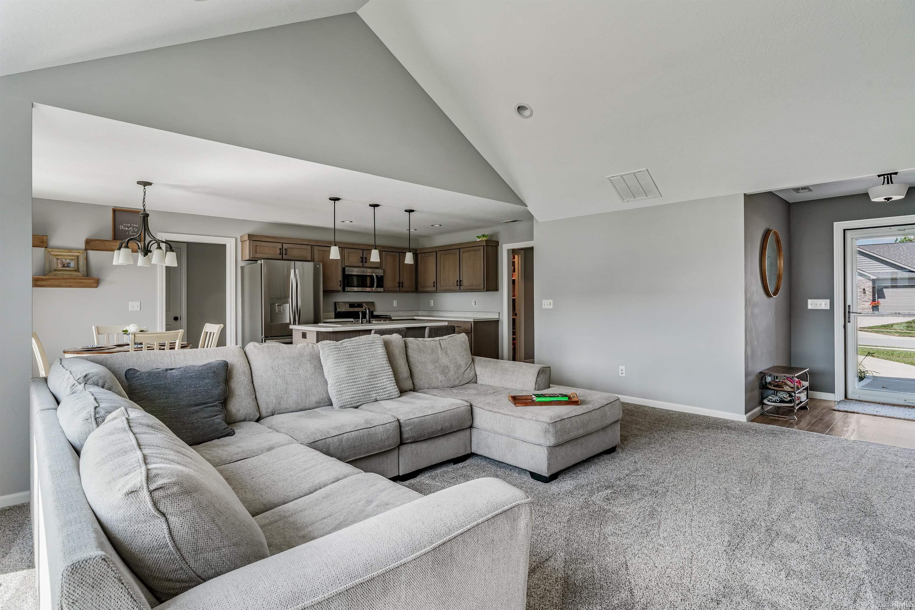 Photo 5 of 13035 Silk Tree Trail