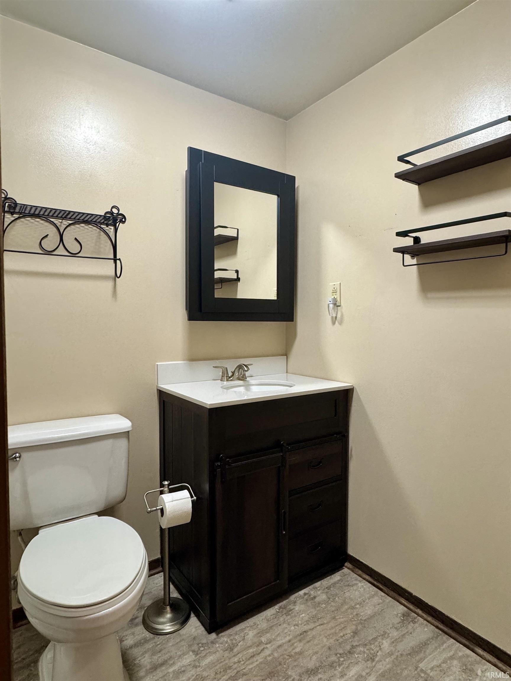 Photo 14 of 1513 Avon Place