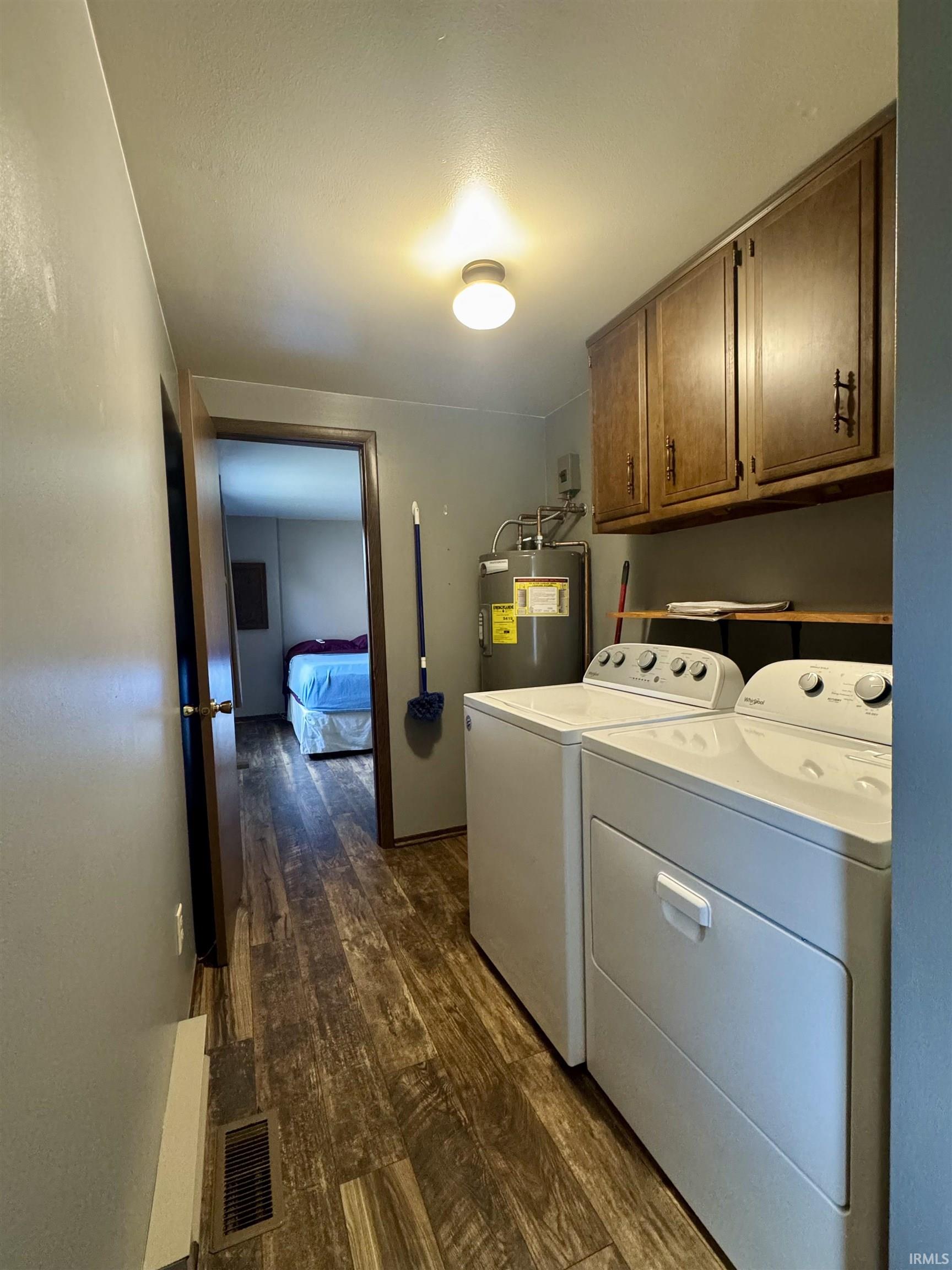 Photo 17 of 1513 Avon Place