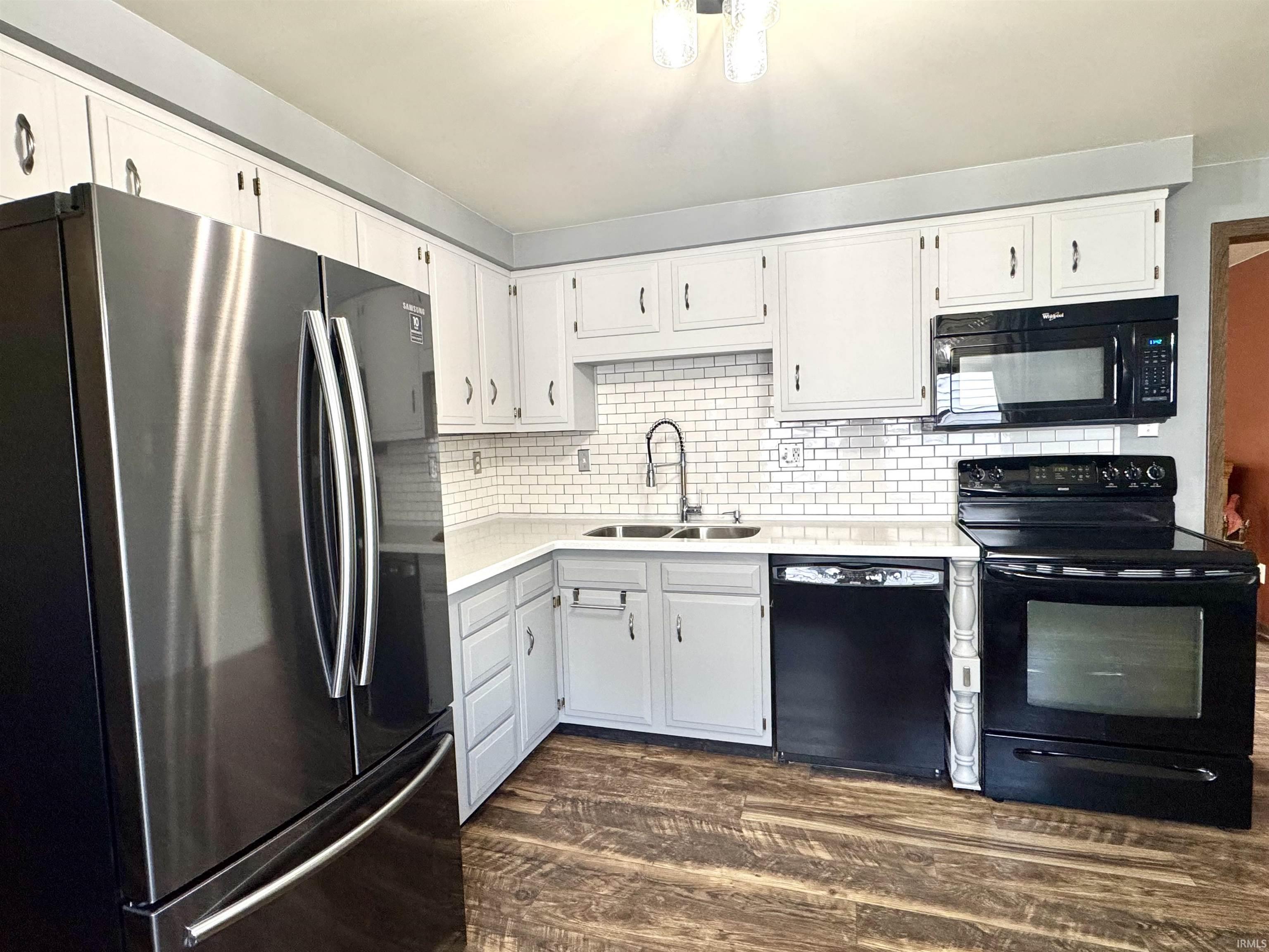 Photo 9 of 1513 Avon Place