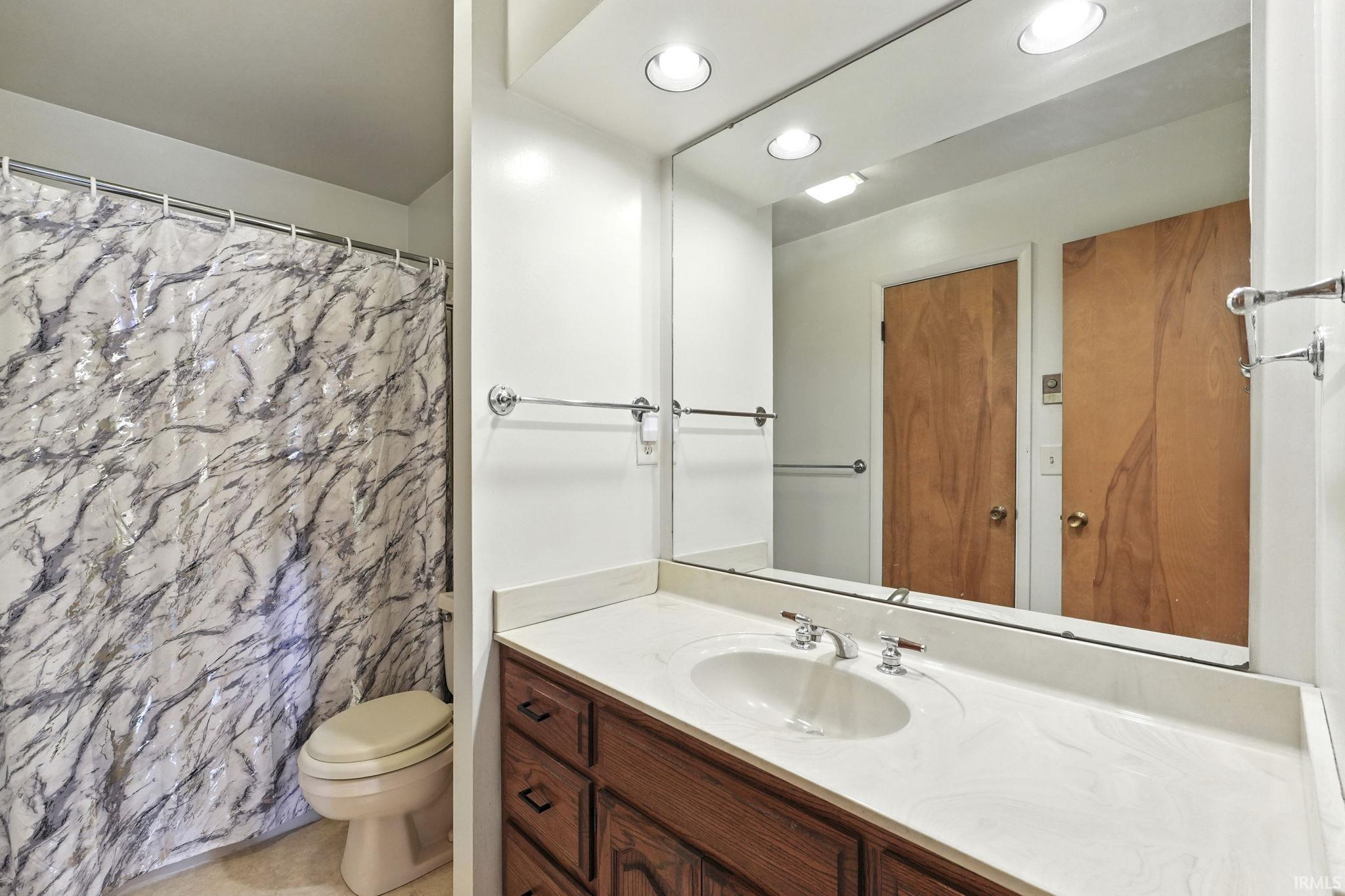 Photo 20 of 6015 Yellowstone Drive