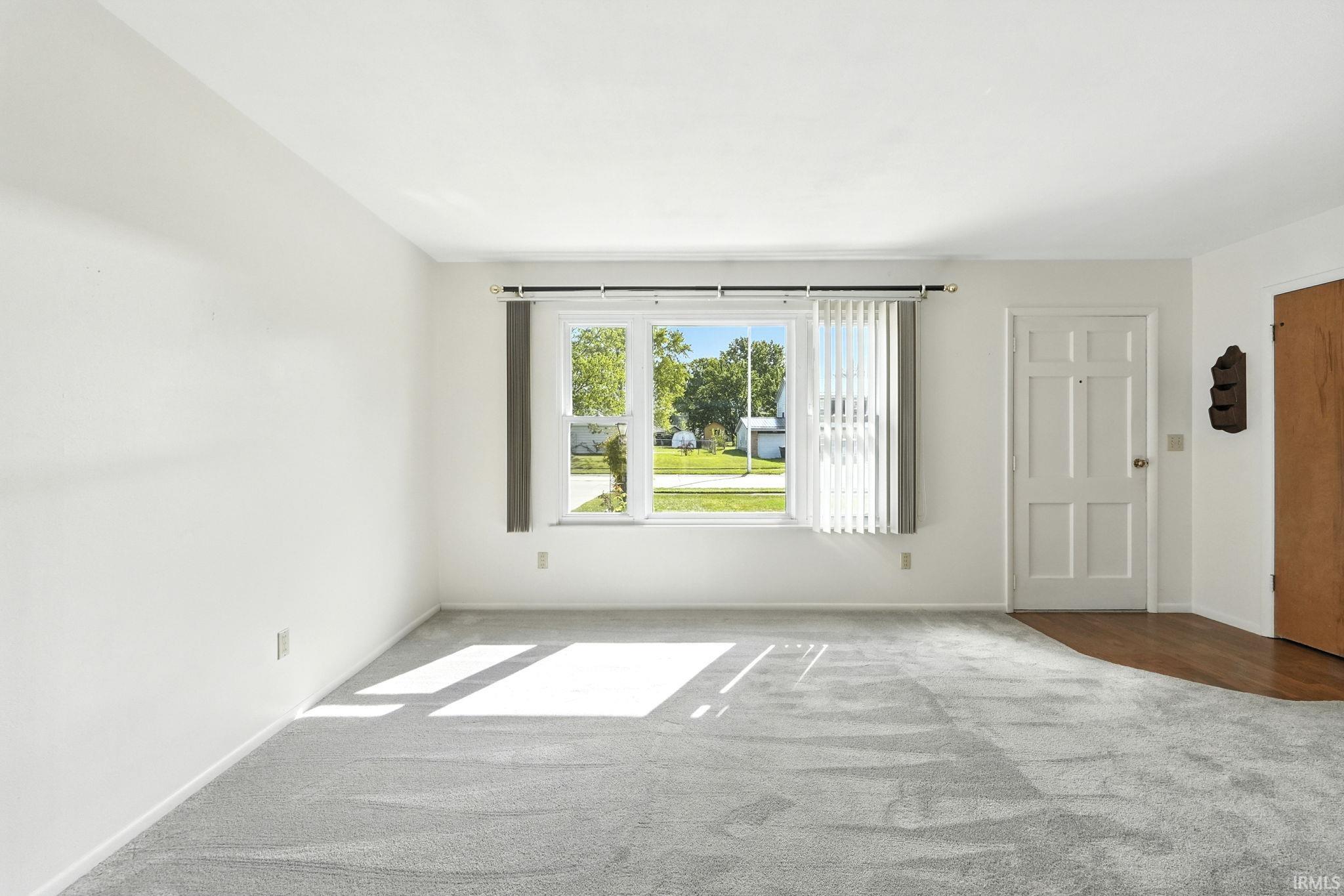 Photo 6 of 6015 Yellowstone Drive