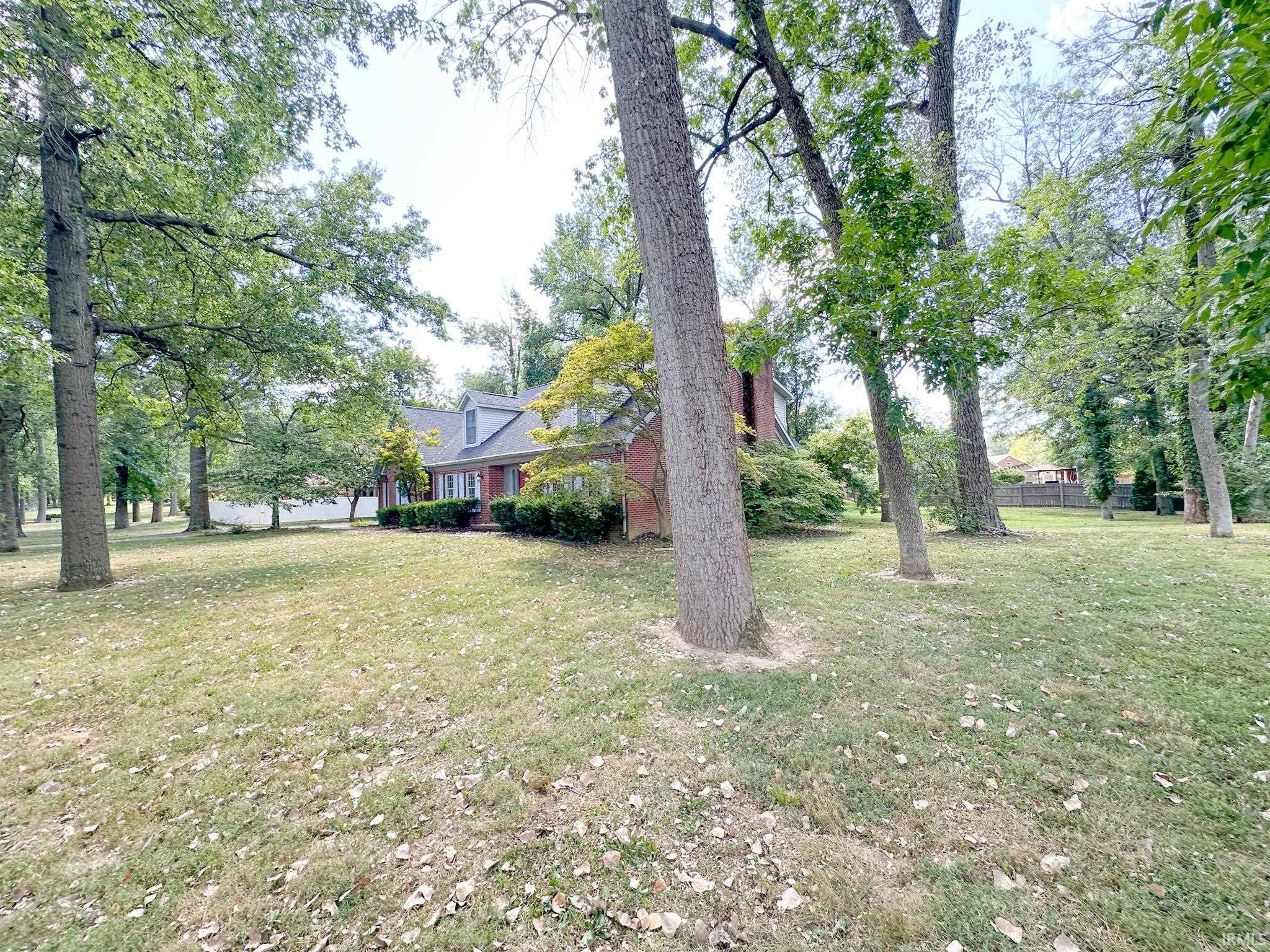 Homes for sale in Newburgh, IN | 4011 Frame Rd, Newburgh, IN 47630 | MLS# 202535899