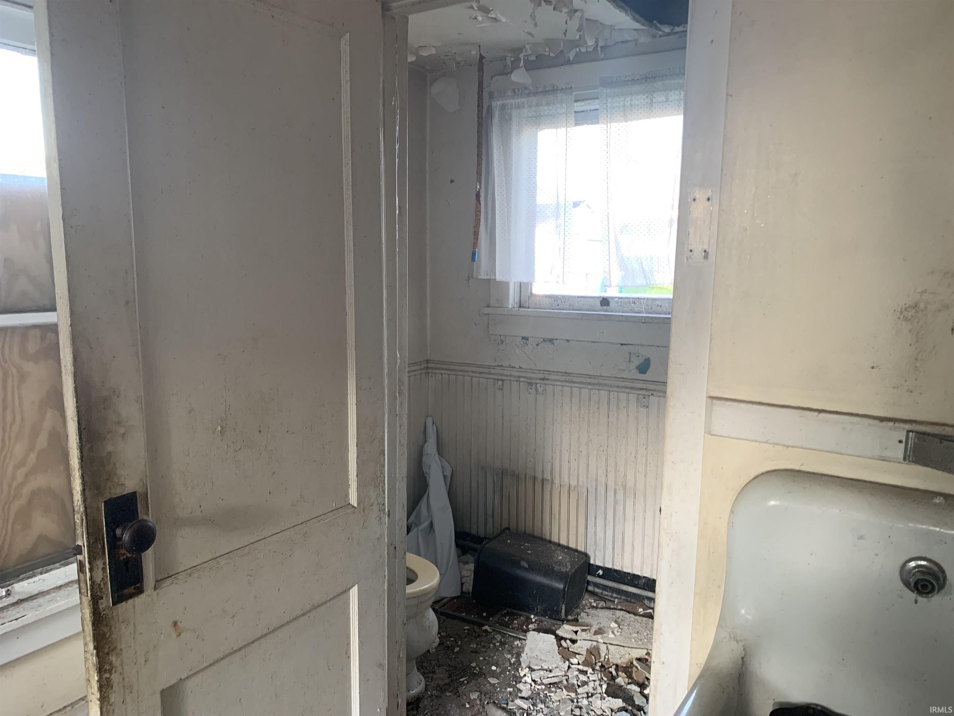 Homes for sale in Mishawaka, IN | 530 W 5th St, Mishawaka, IN 46544 | MLS# 202535933