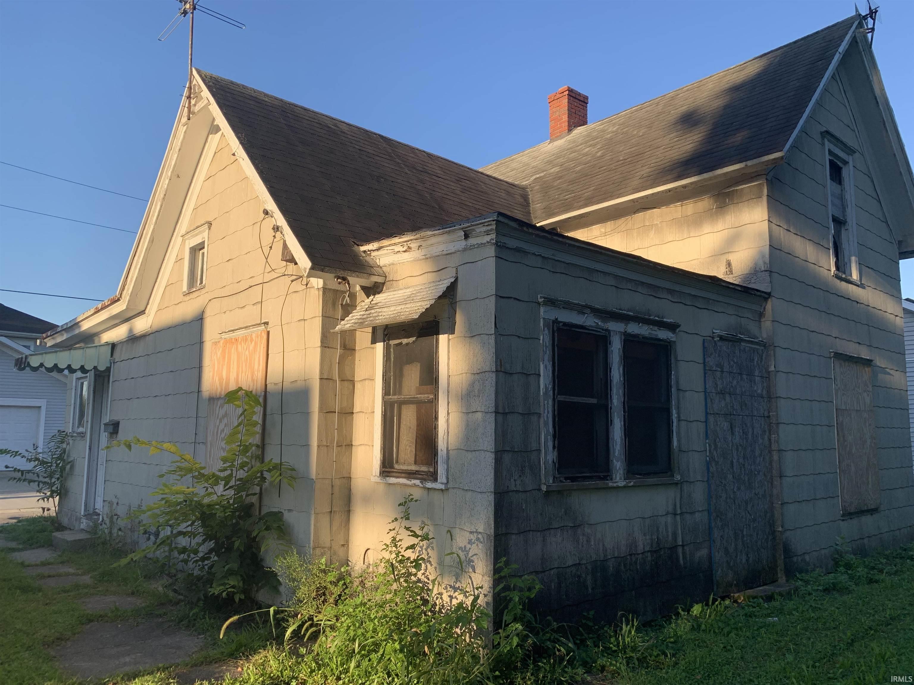 Homes for sale in Mishawaka, IN | 530 W 5Th St, Mishawaka, IN 46544 | MLS# 202535933