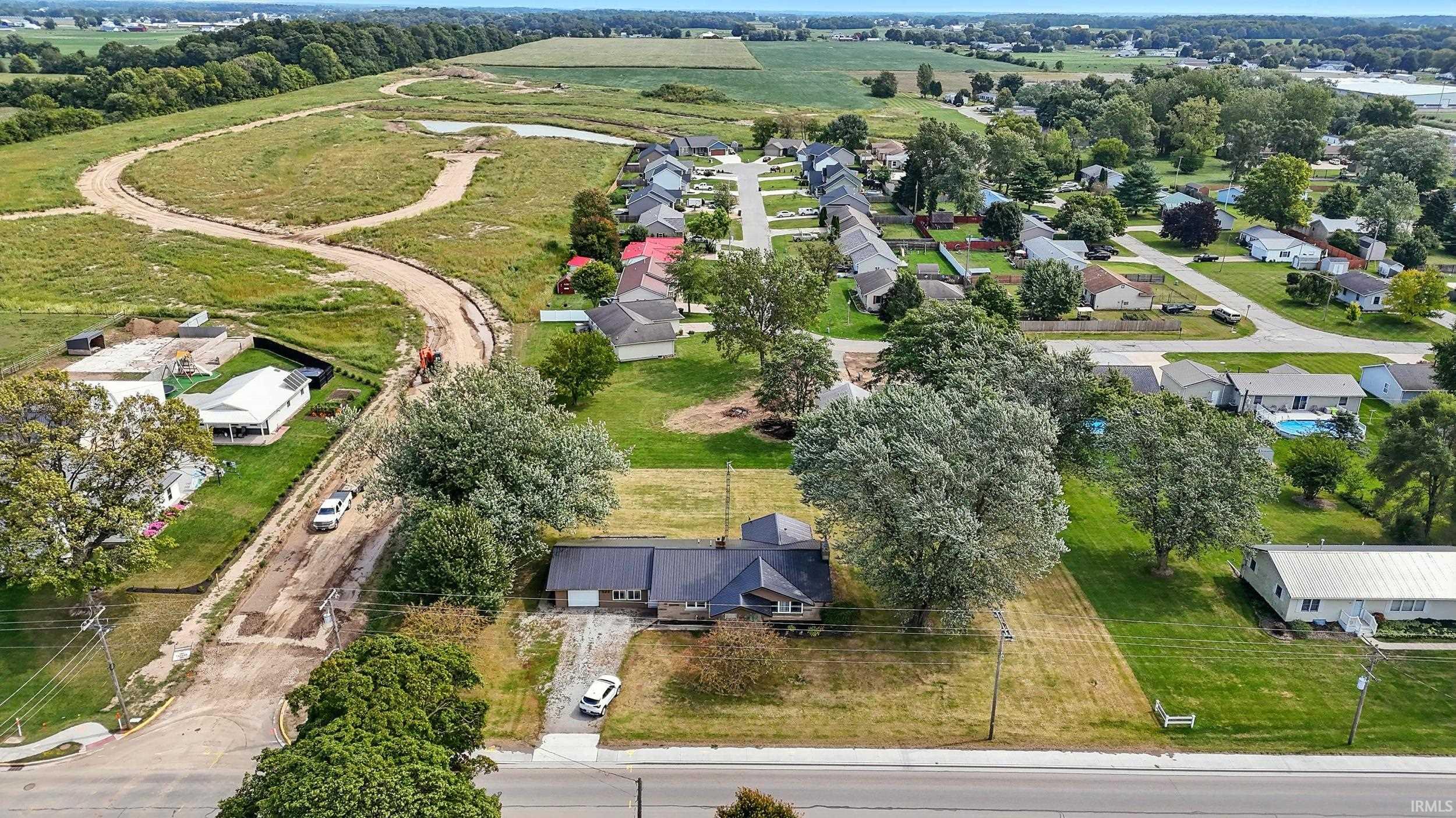 Photo 24 of 522 N MAIN Street