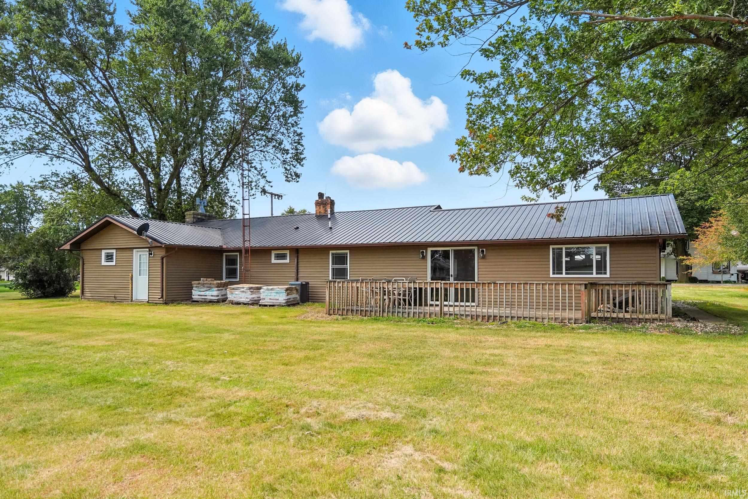 Photo 32 of 522 N MAIN Street