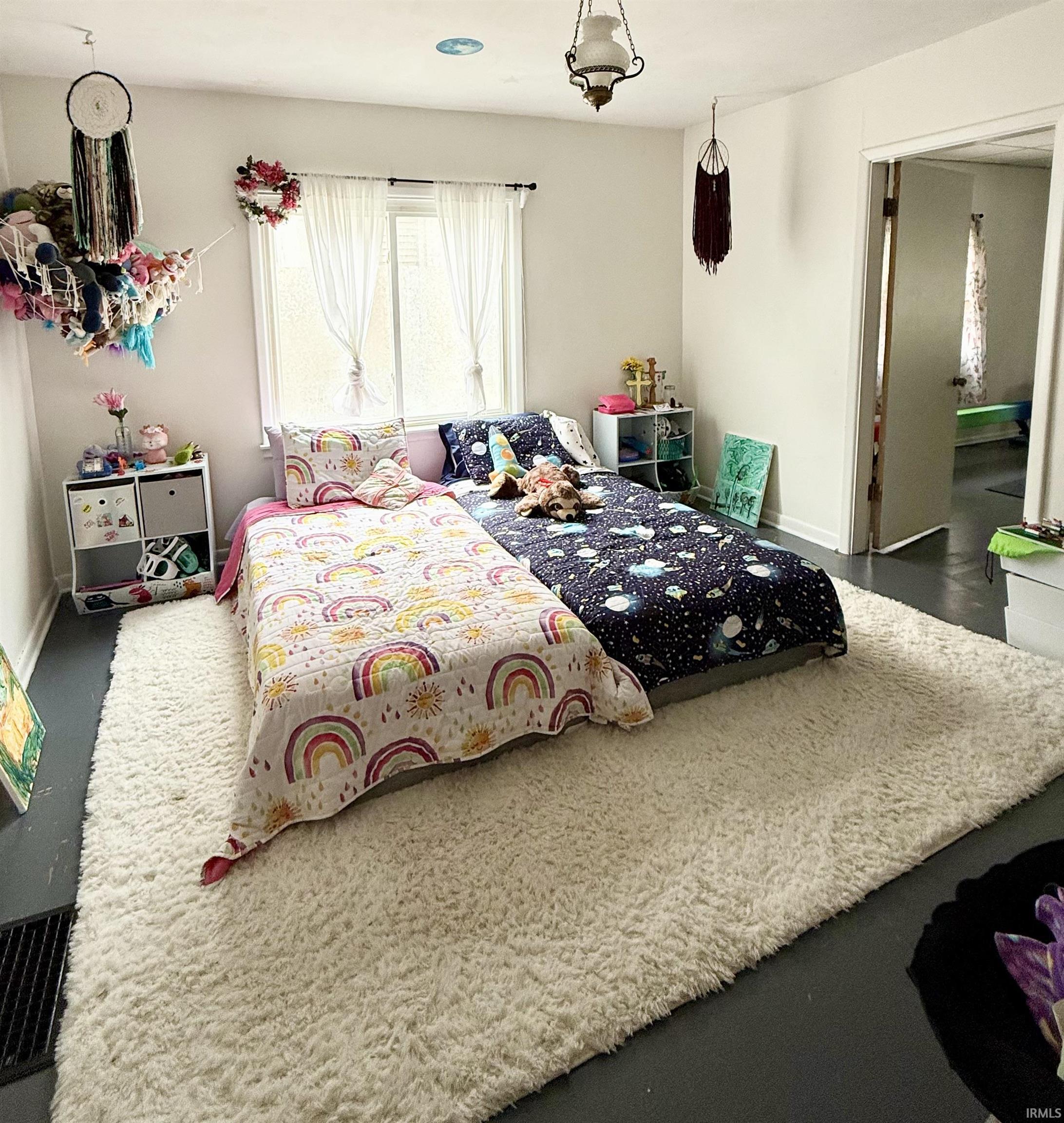 Homes for sale in Bedford, IN | 1424 13Th St, Bedford, IN 47421 | MLS# 202536083