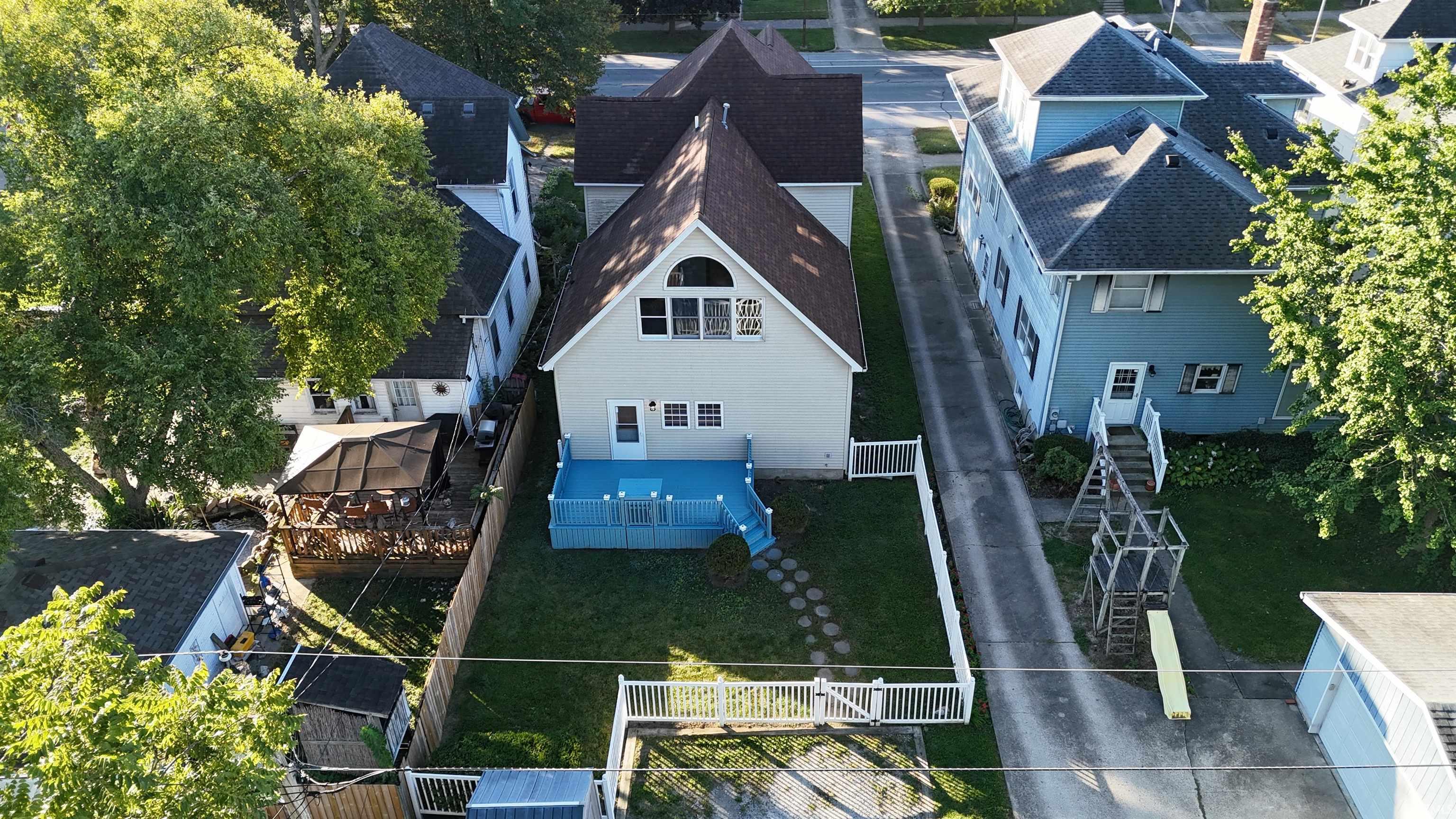 Homes for sale in Peru, IN | 178 E Main St, Peru, IN 46970 | MLS# 202536107