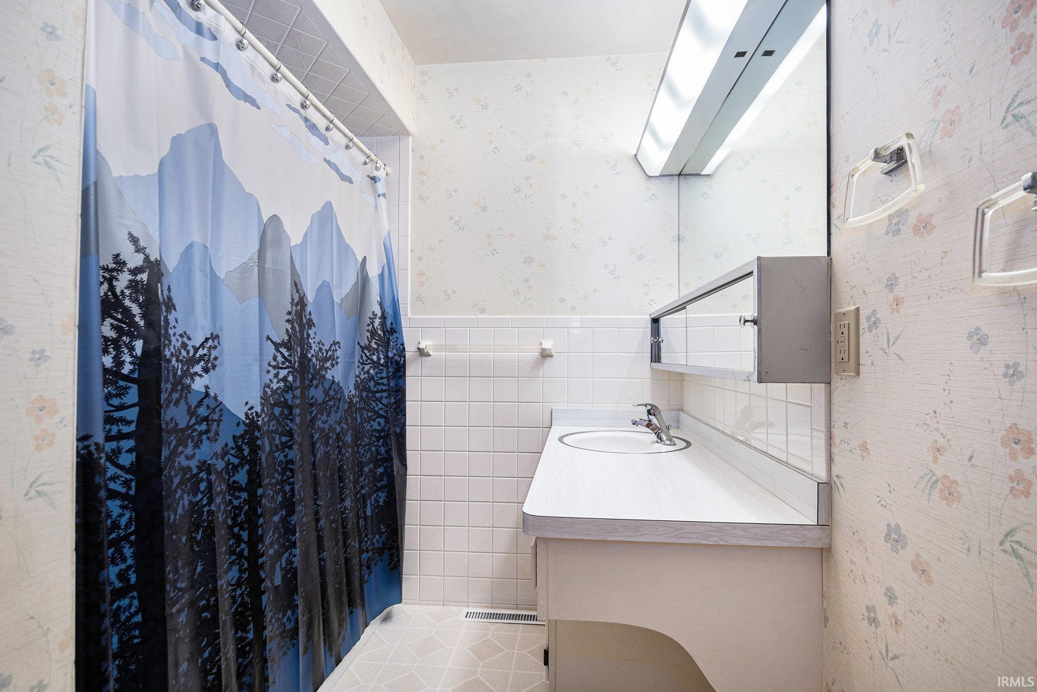 Photo 10 of 26560 Glick Drive