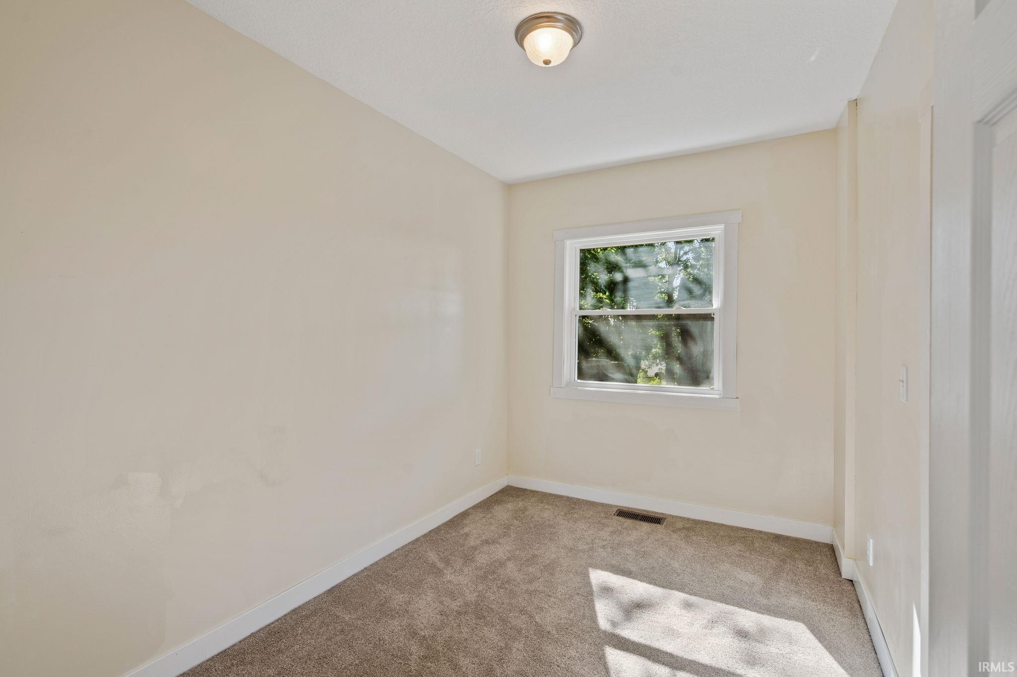 Photo 17 of 205 W Washington Street